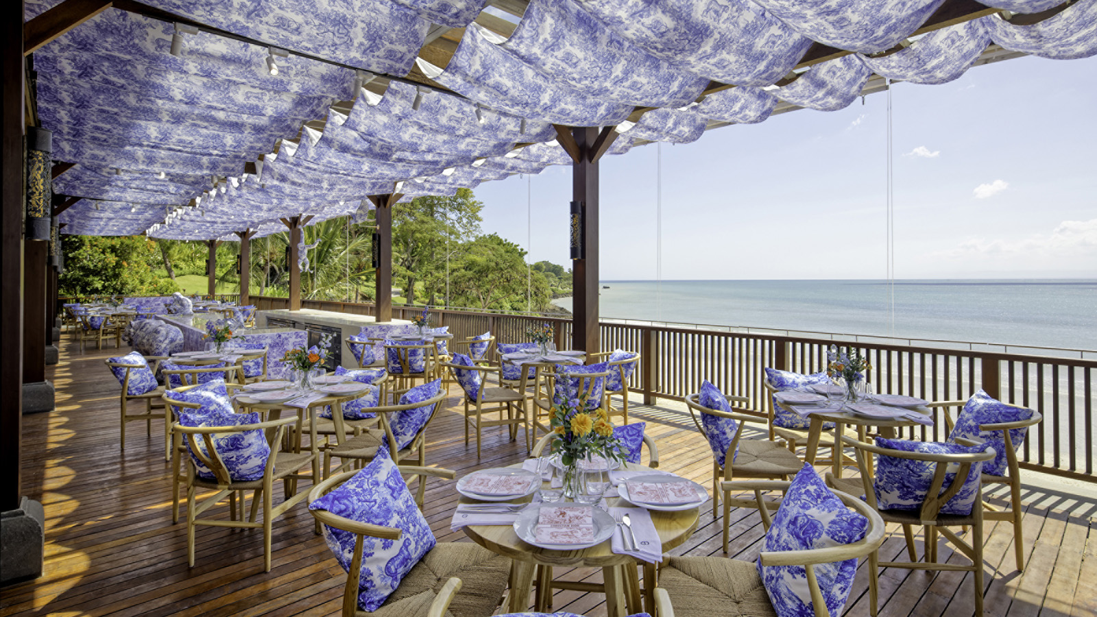 dior cafe locations