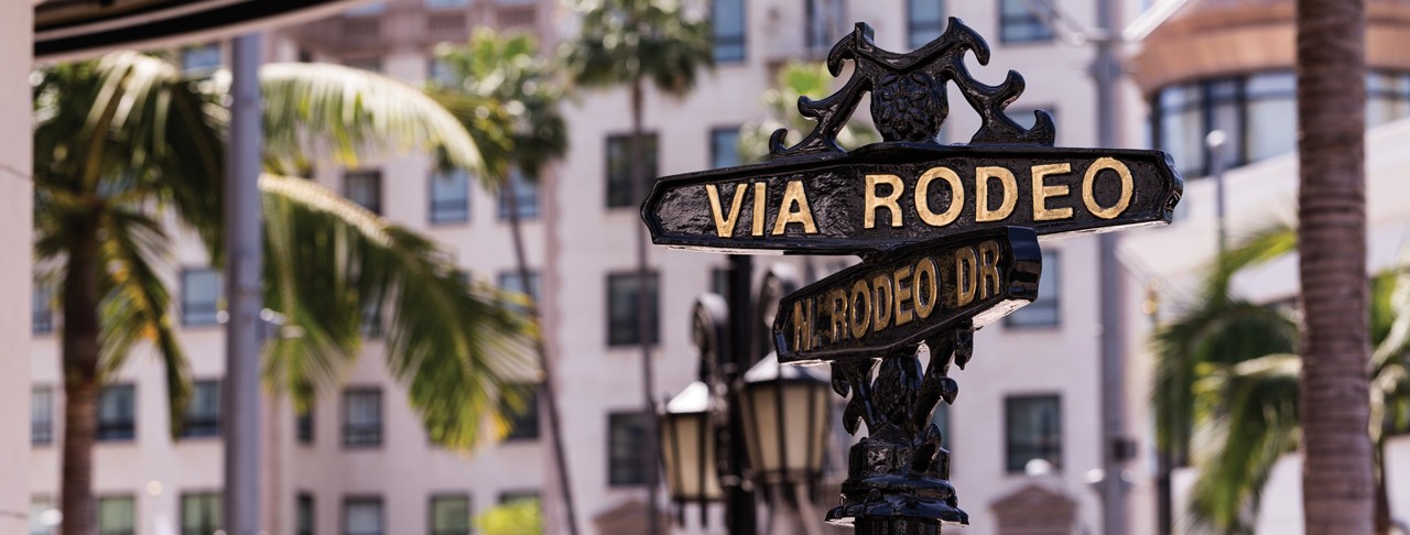 Beverly Wilshire Hotel - Beverly Wilshire Beverly Hills Beverly Wilshire Hotel - Beverly Wilshire Beverly Hills - Visit Beverly Wilshire, Beverly Hills (A Four Seasons Hotel), an historic Beverly Hills luxury hotel on Wilshire Boulevard near Rodeo Drive, offering fine-dining ...