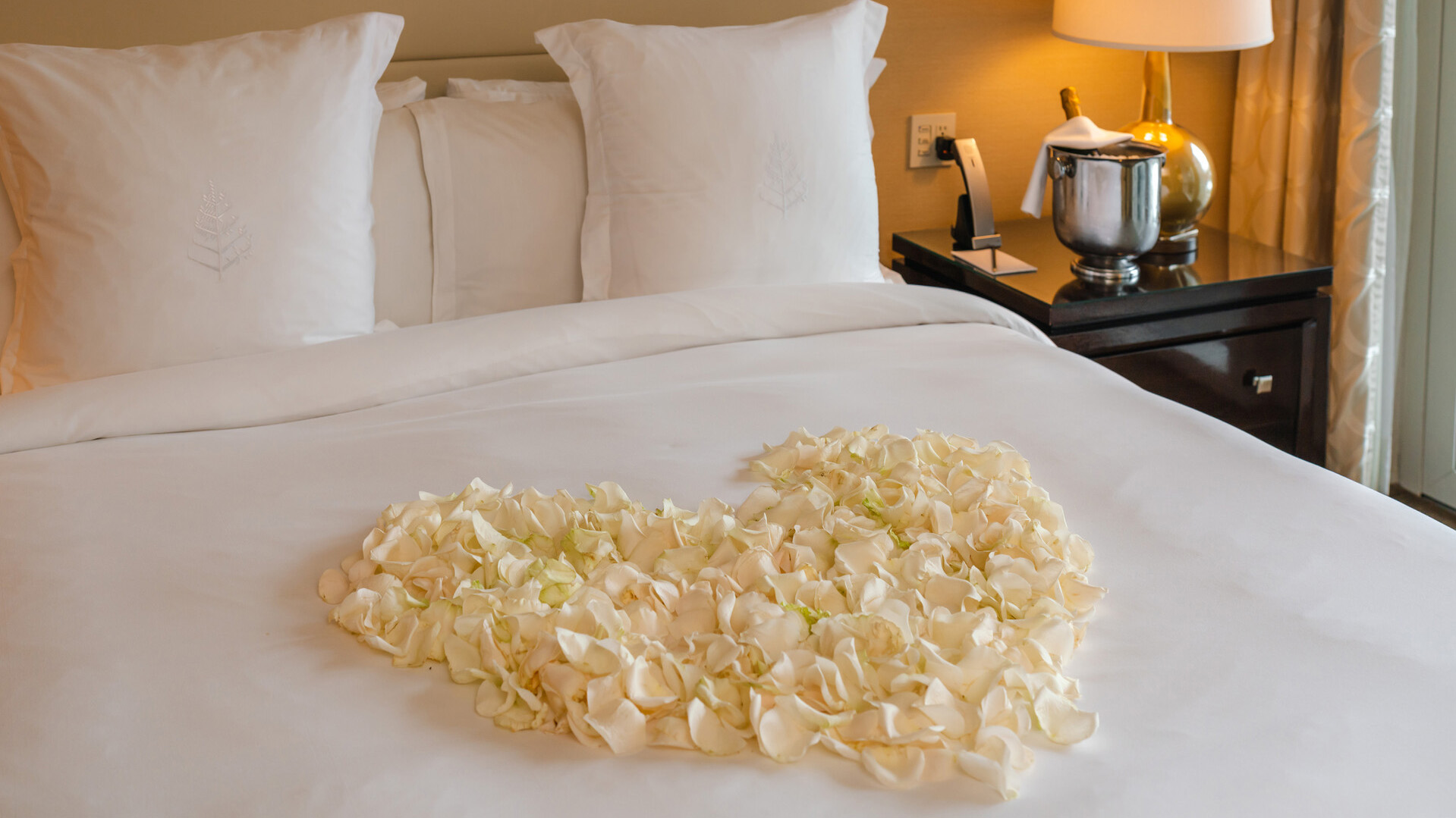 Reconnect with a Romance to Remember at Four Seasons Hotel Baltimore