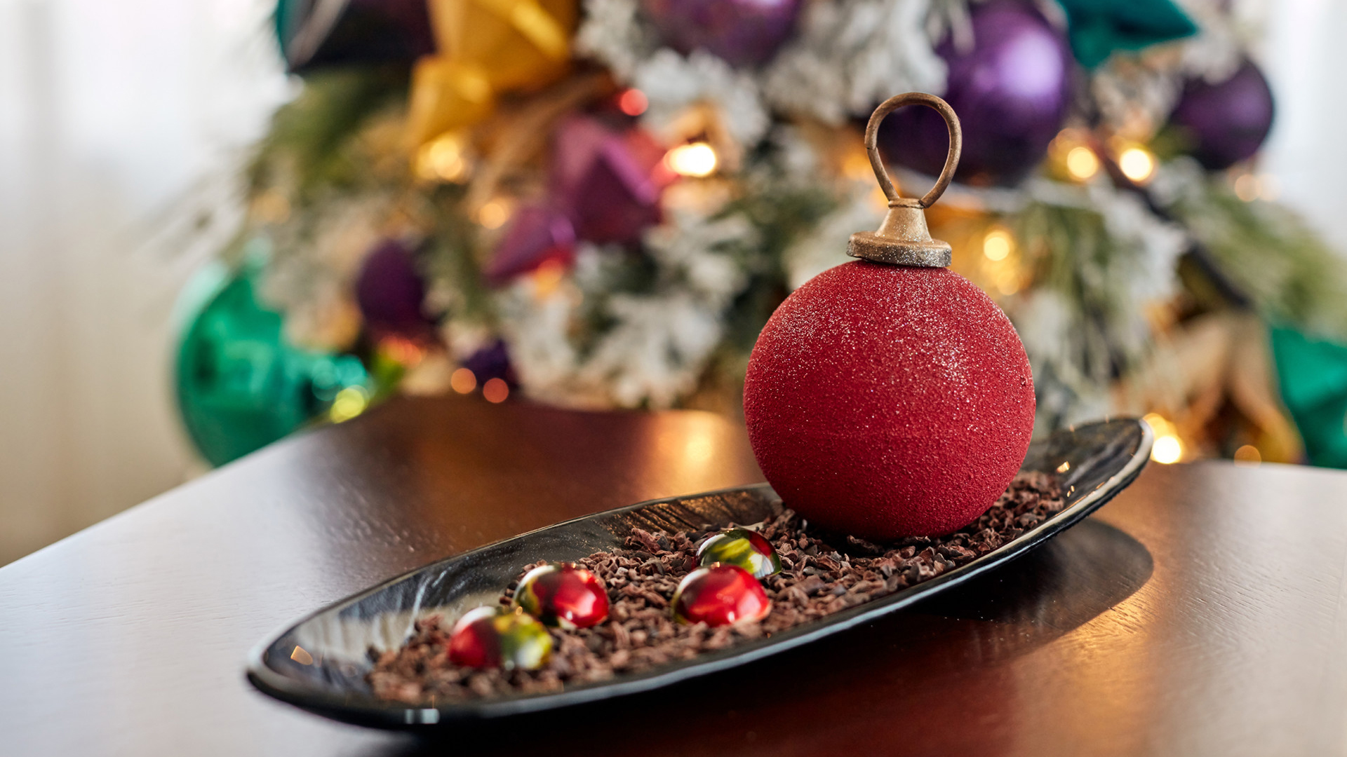 The Season of Sparkle: Four Seasons Hotel Chicago Celebrates 35