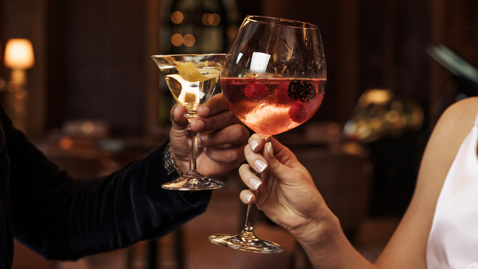 Hendricks Bar at Four Seasons Resort Dubai Unveils a Timeless Cocktail