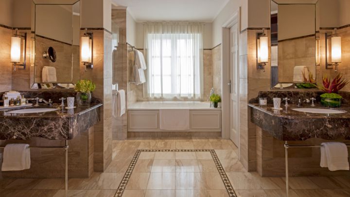 Separate vanities at the Four Seasons The Westcliff