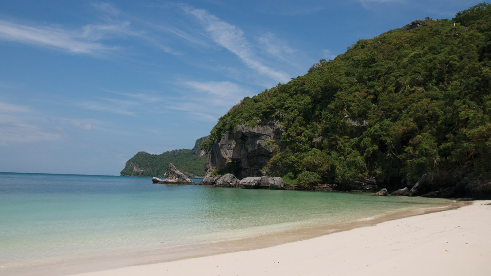 Enjoy On- or Off-Site Family Activities from Private Cruises to Island Tours Arranged by Four Seasons Resort Koh Samui
