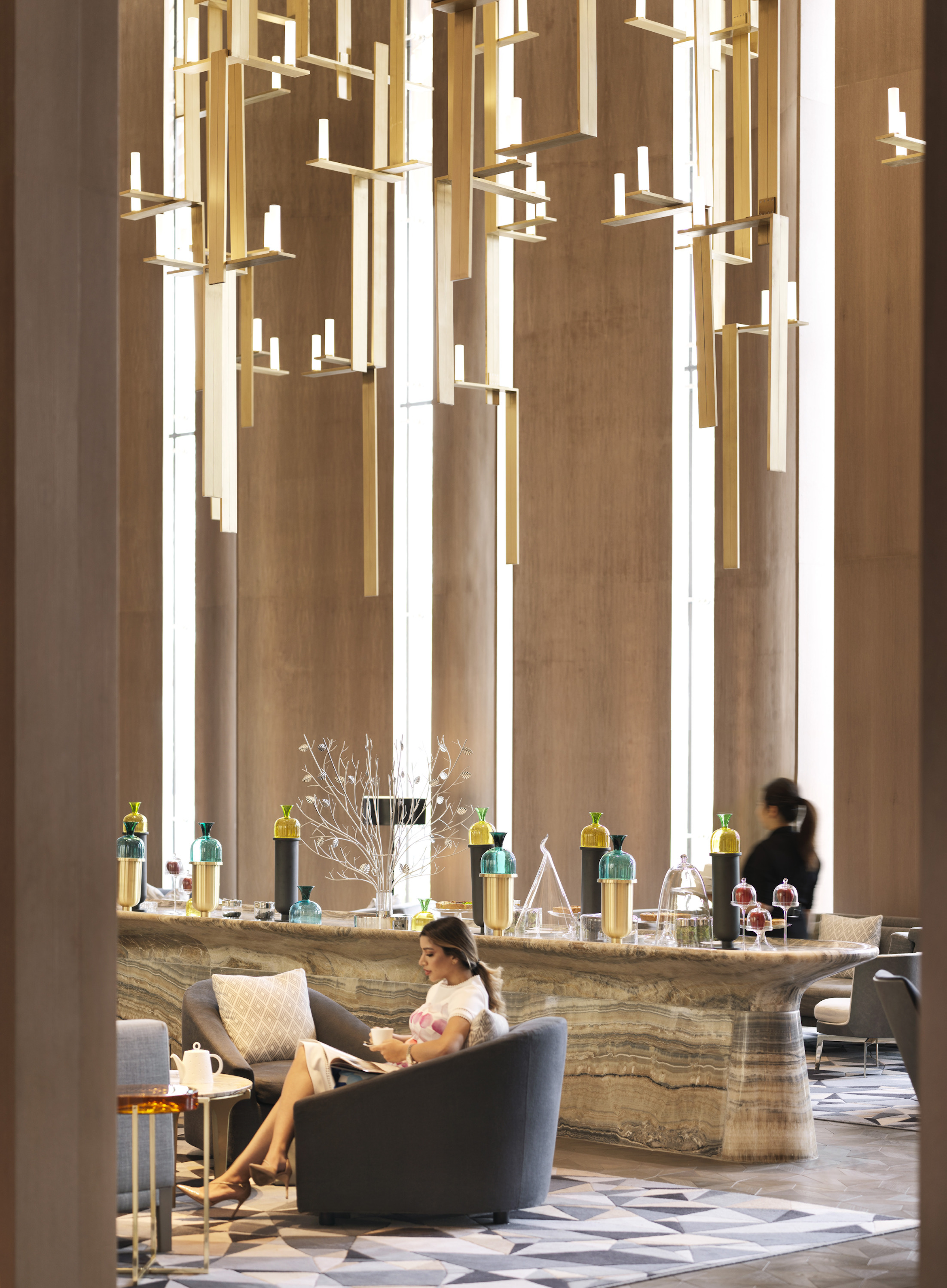 فندق فور سيزونز في برج الشايع الكويت يطلق "شاي بعد الظهر" في لاونج السور