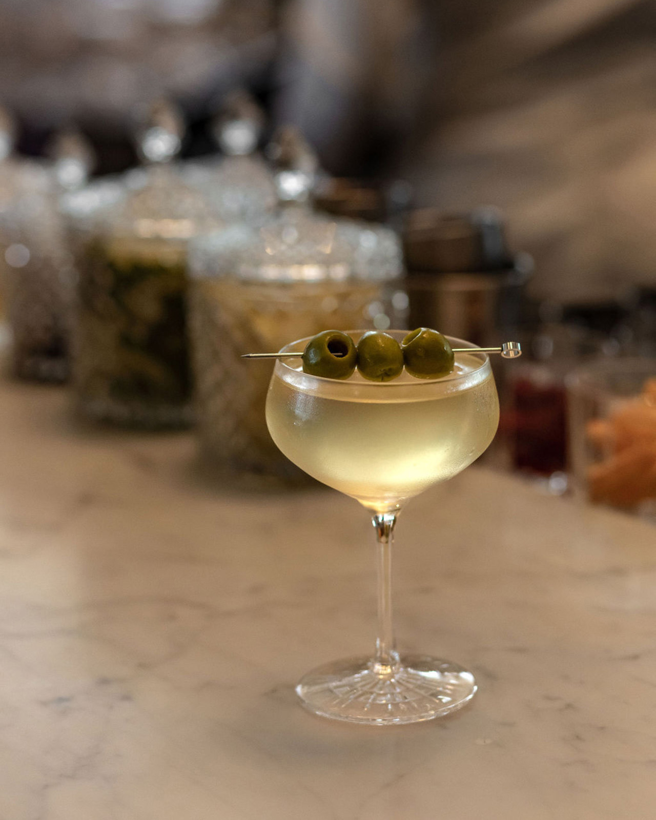 Chandelier Bar at Four Seasons Hotel New Orleans Named Best New Hotel