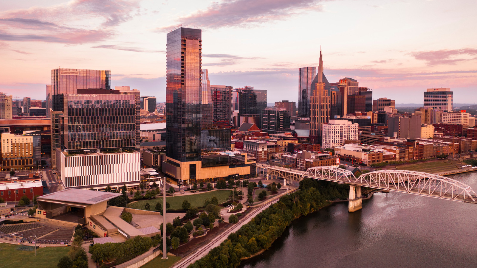NOW OPEN: The All-New Four Seasons Hotel and Private Residences 
