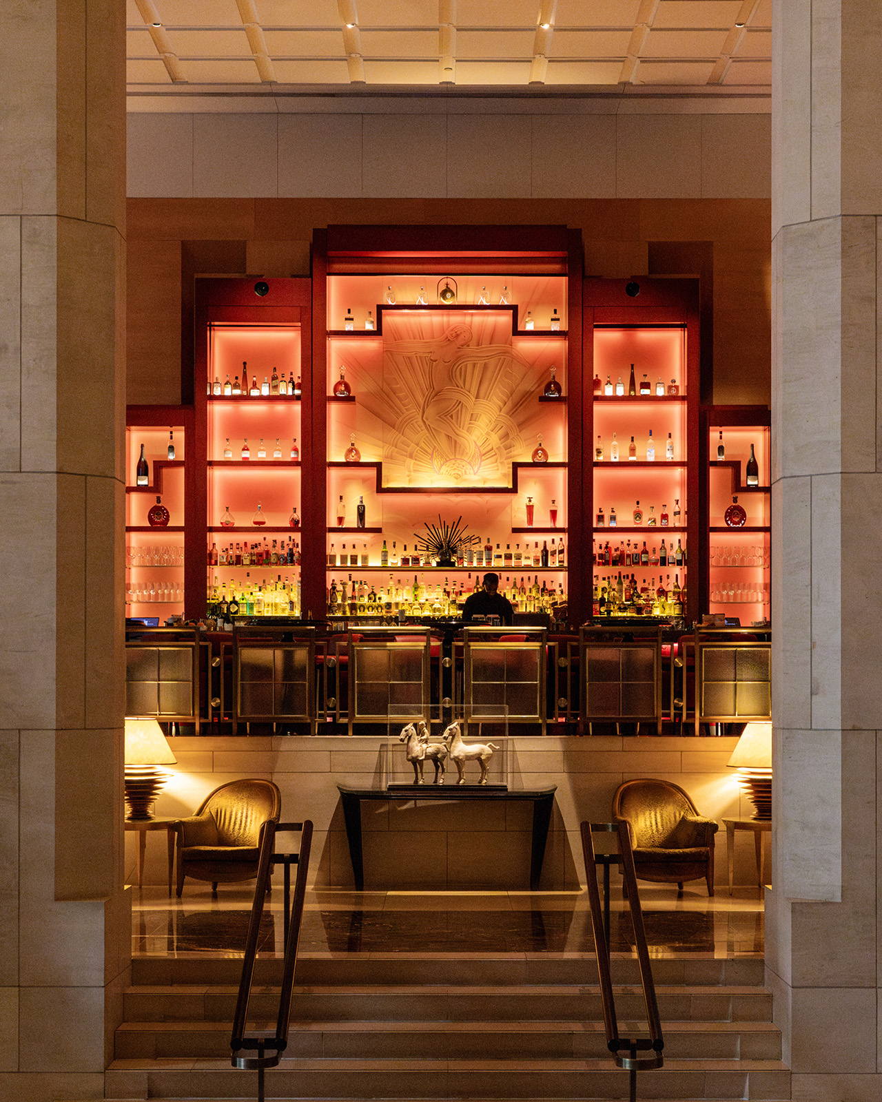 Live Music at TY Bar Brings New York Evenings to Life at Four Seasons ...