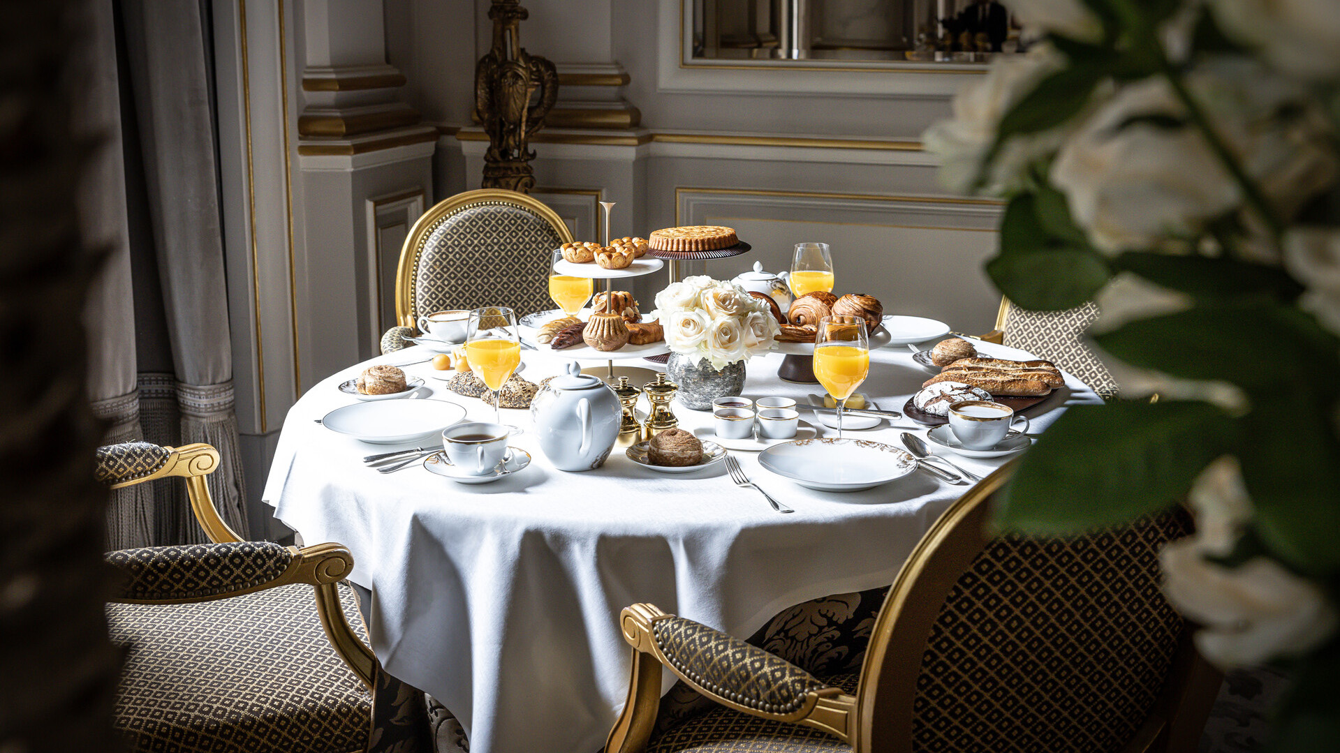 Four Seasons Hotel V, Paris Launches New Signature Breakfast at