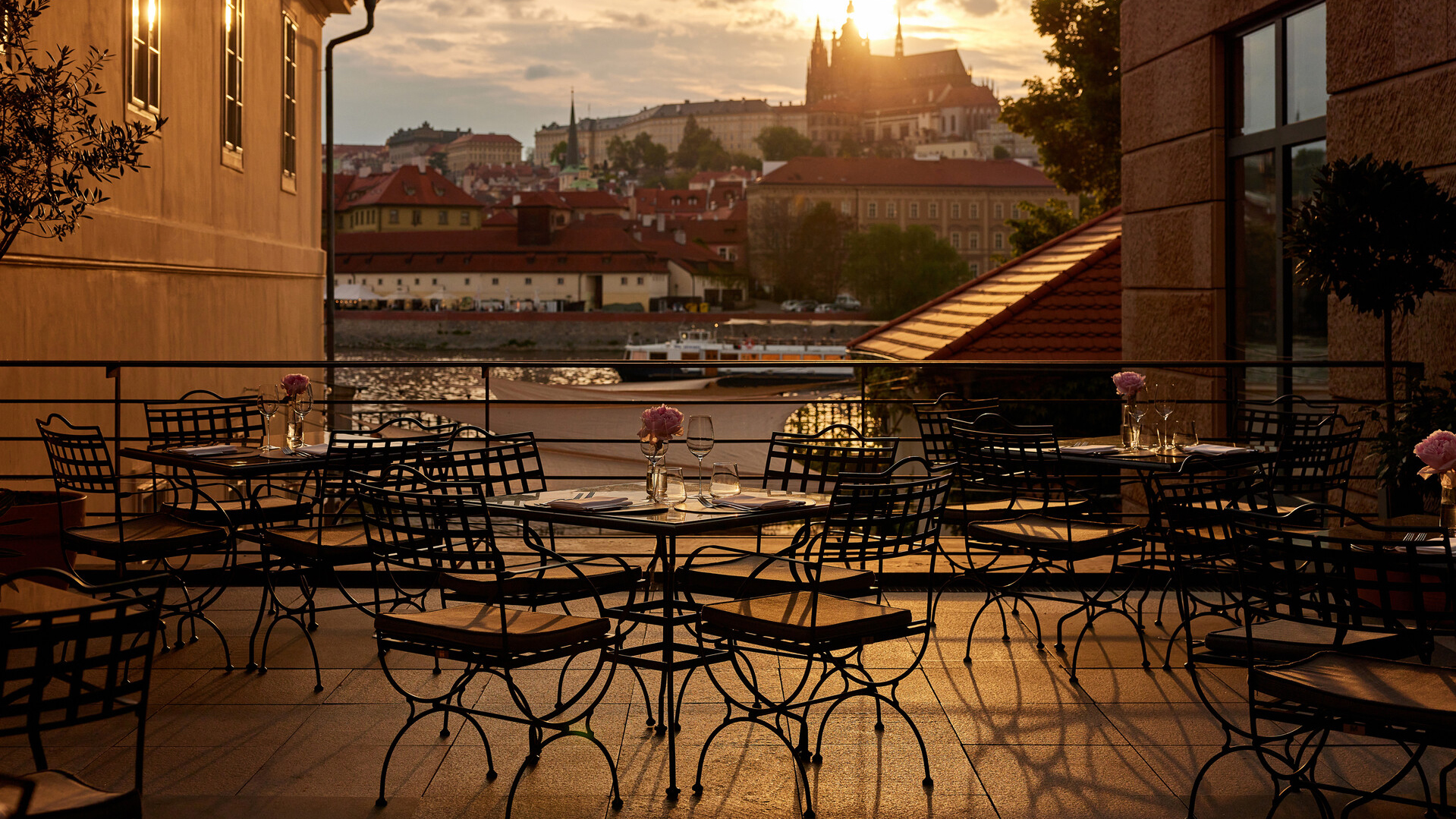 Four Seasons Hotel Prague Awarded the Only FiveStar Rating in the