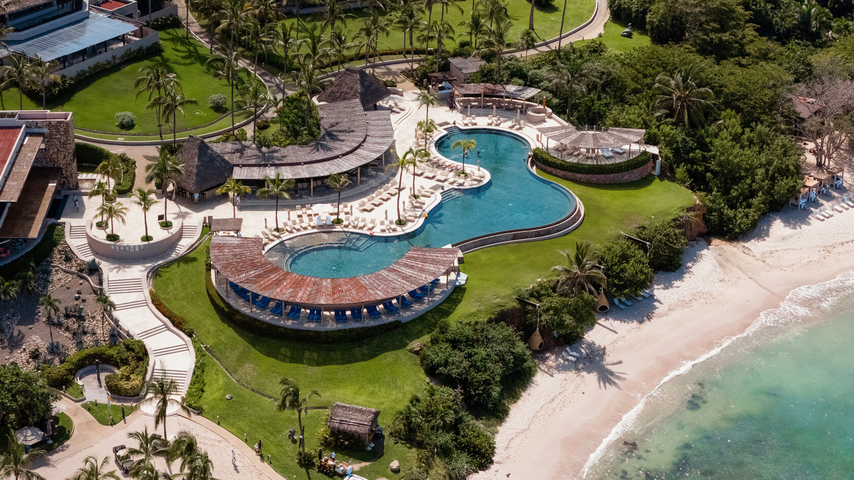 Four Seasons Resort Punta Mita Named Five-Star Hotel in Forbes Travel Guide’s 2026 Star Awards - Four Seasons Press Room