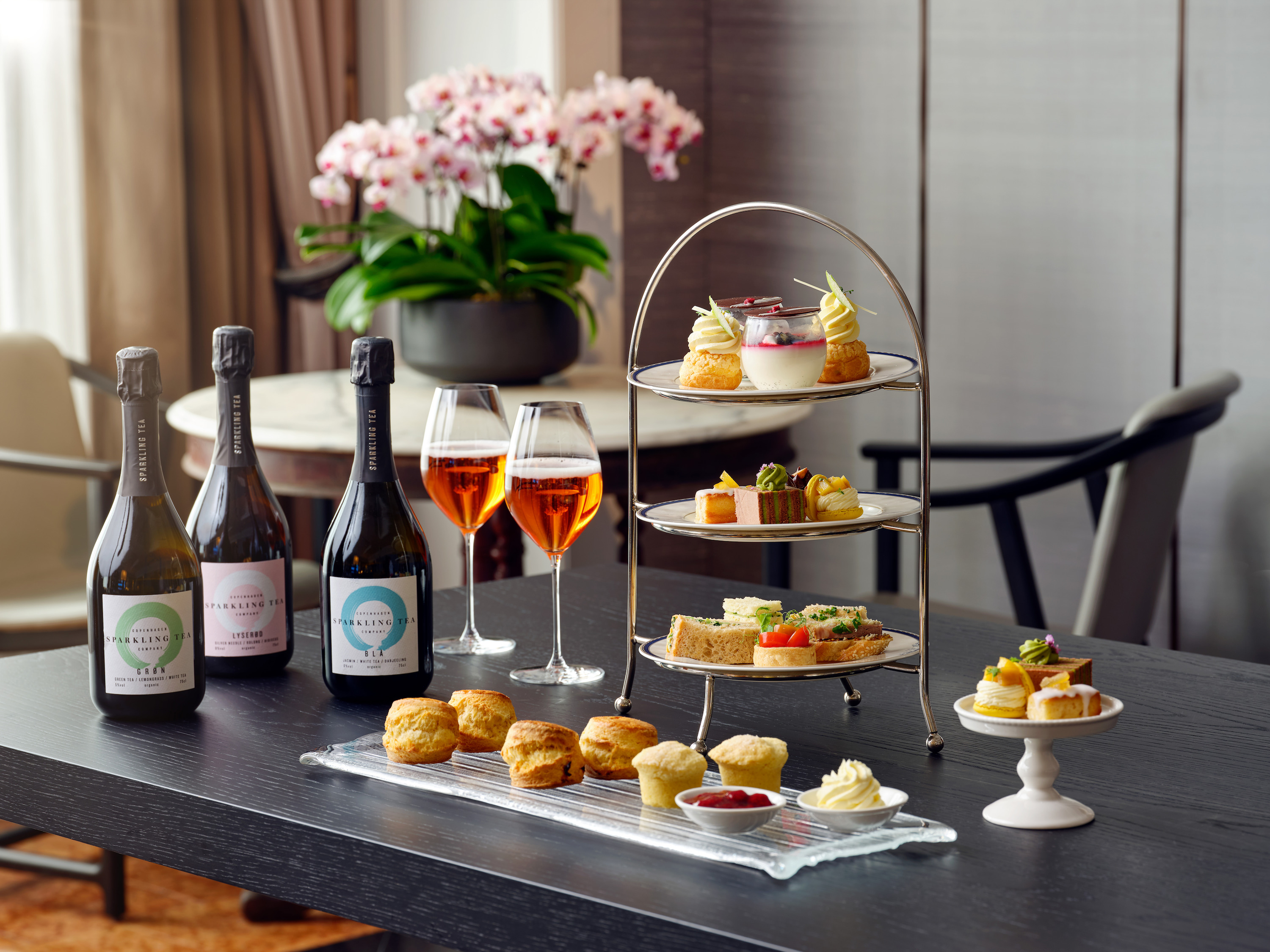 A Sparkling Weekend Afternoon Tea At Four Seasons Hotel Singapore