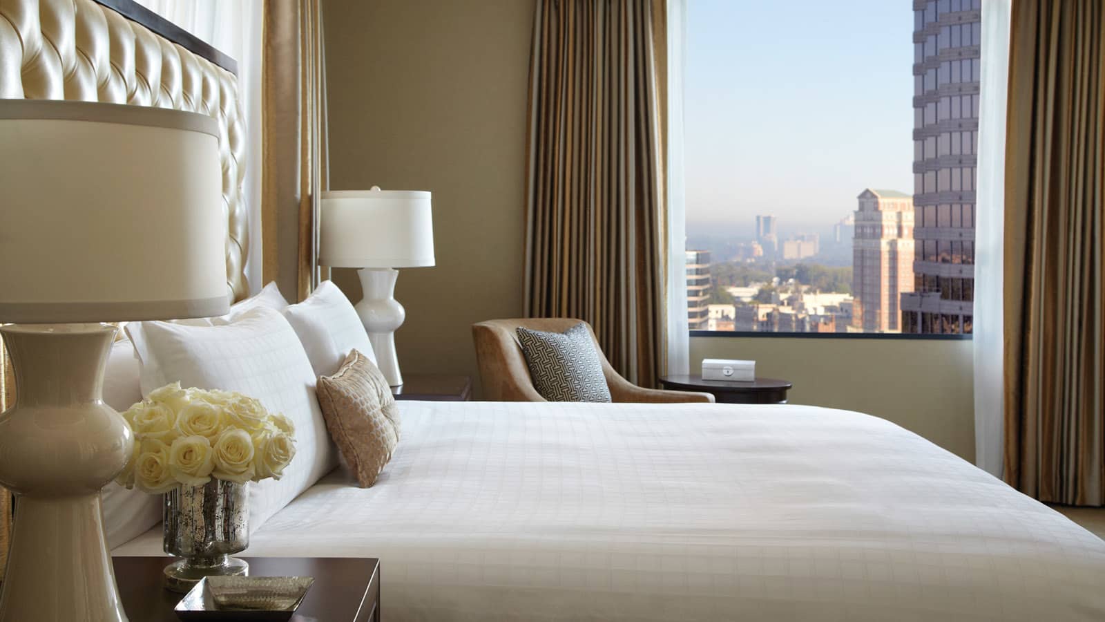 Atlanta Hotel Suites & Rooms | Luxury Accommodations | Four Seasons