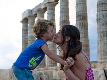  EXPLORE THE CITY ON A TREASURE HUNT  