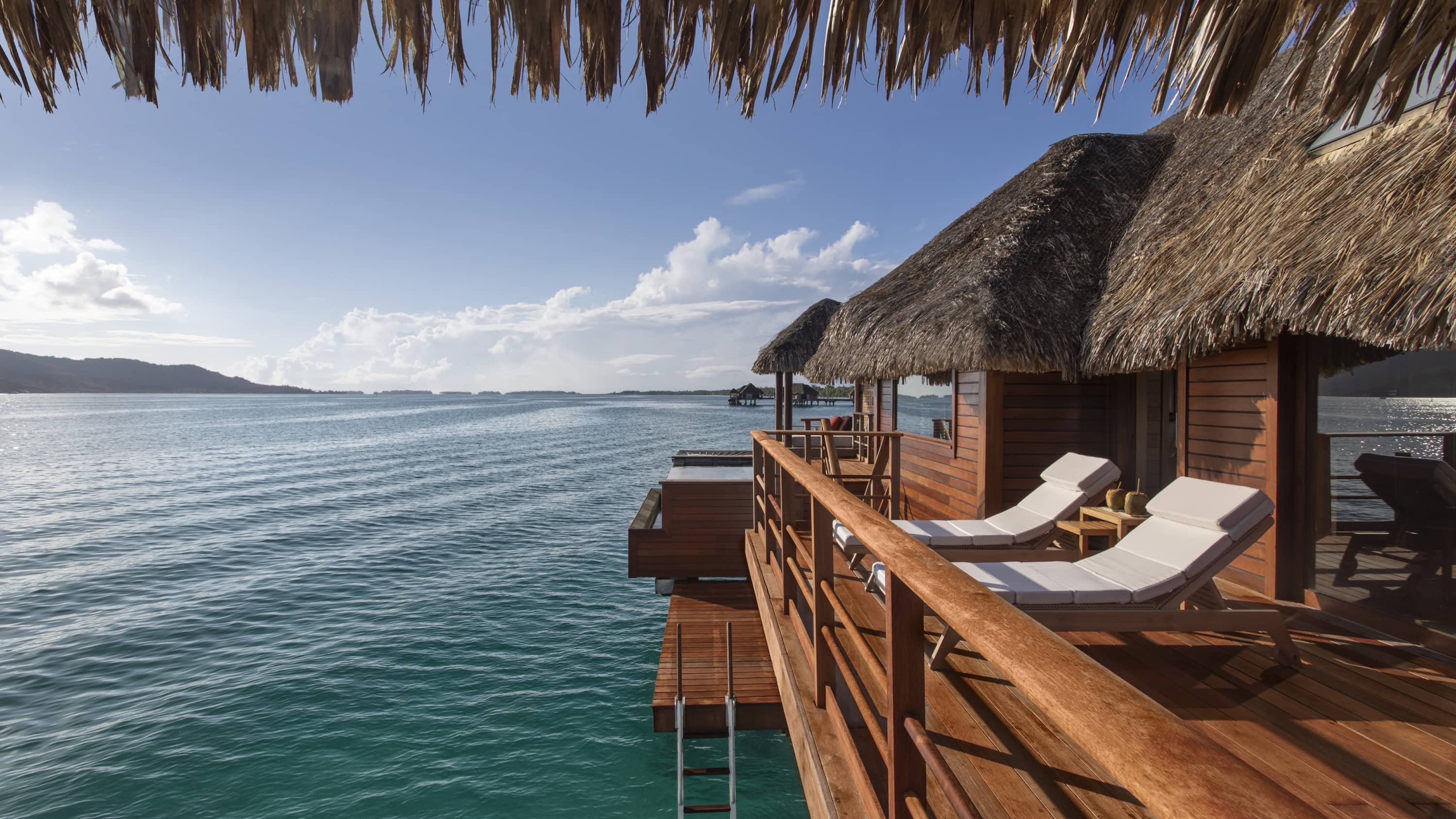 Overwater Bungalows Bora Bora | Huts & Villas | Four Seasons Resort