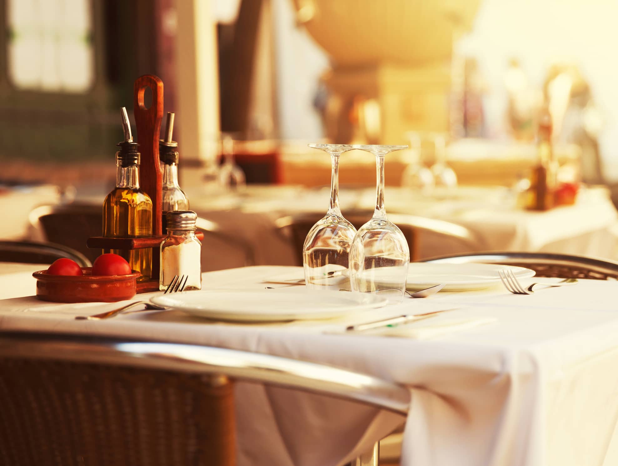  Enjoy lunch in Cairo  
