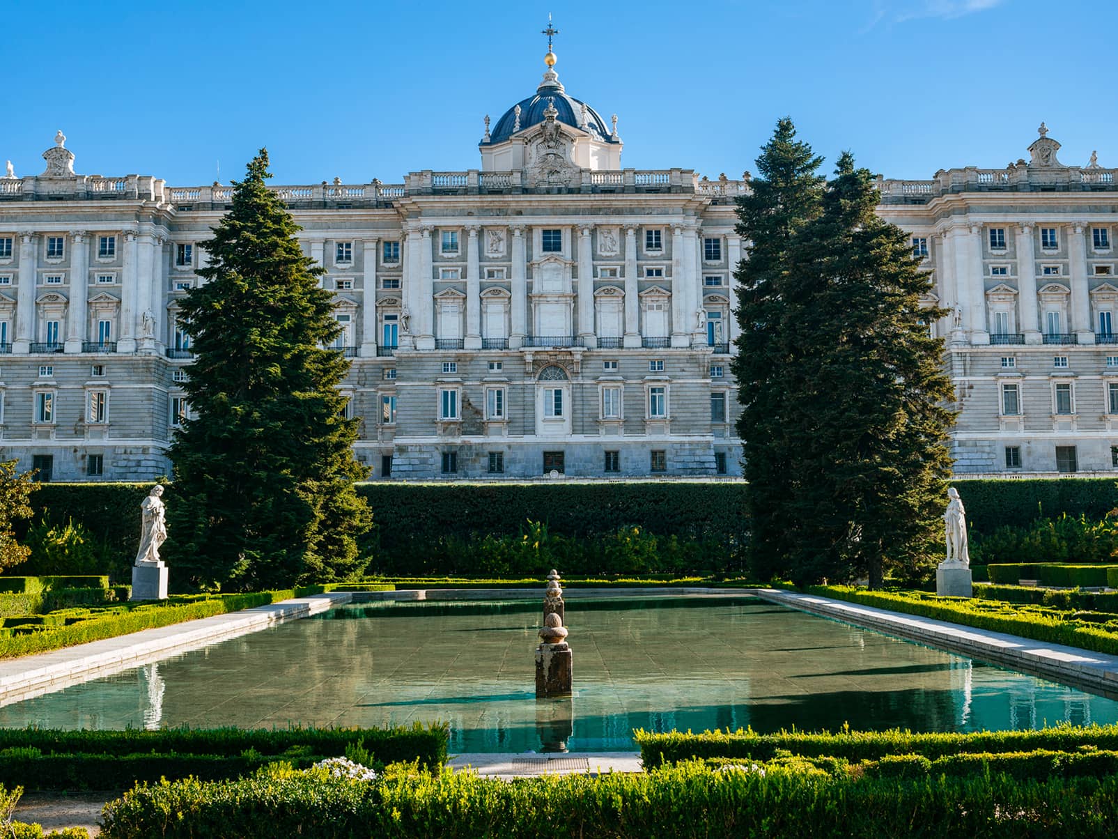  Get an inside look at the Royal Palace  