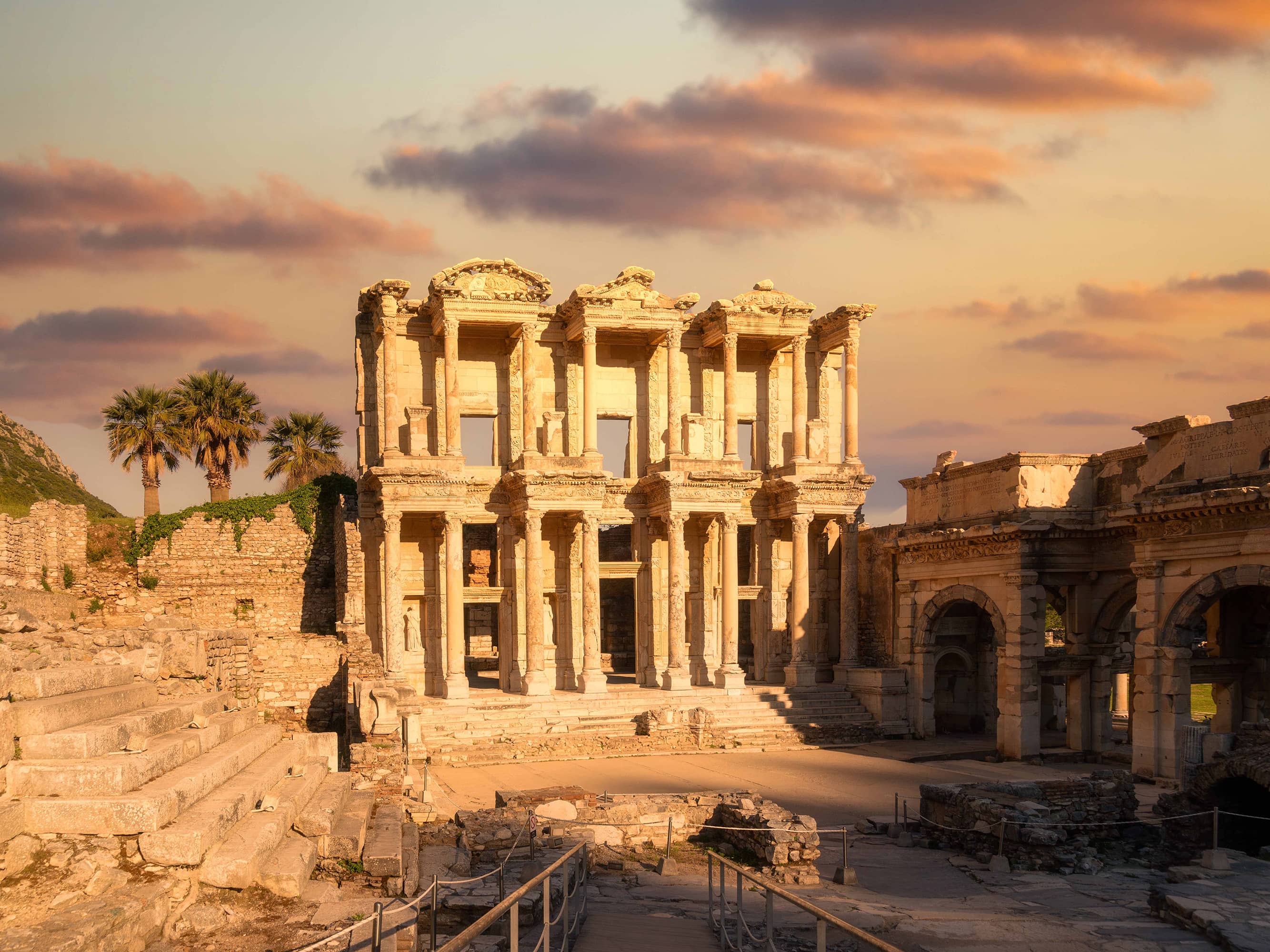  Uncover the wonders of Ephesus on an exclusive day trip  