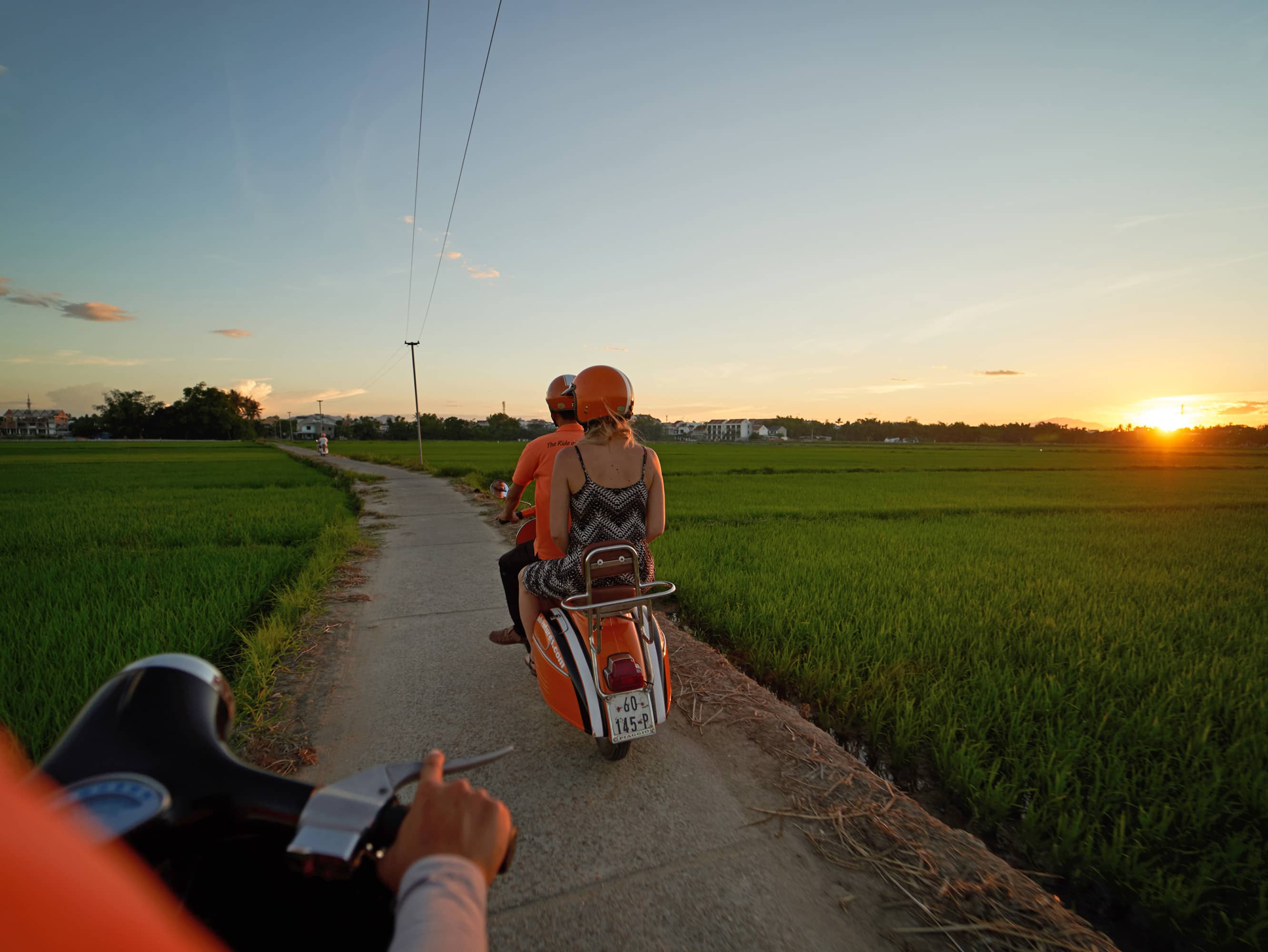  SAVOUR A CULINARY TOUR BY VESPA  