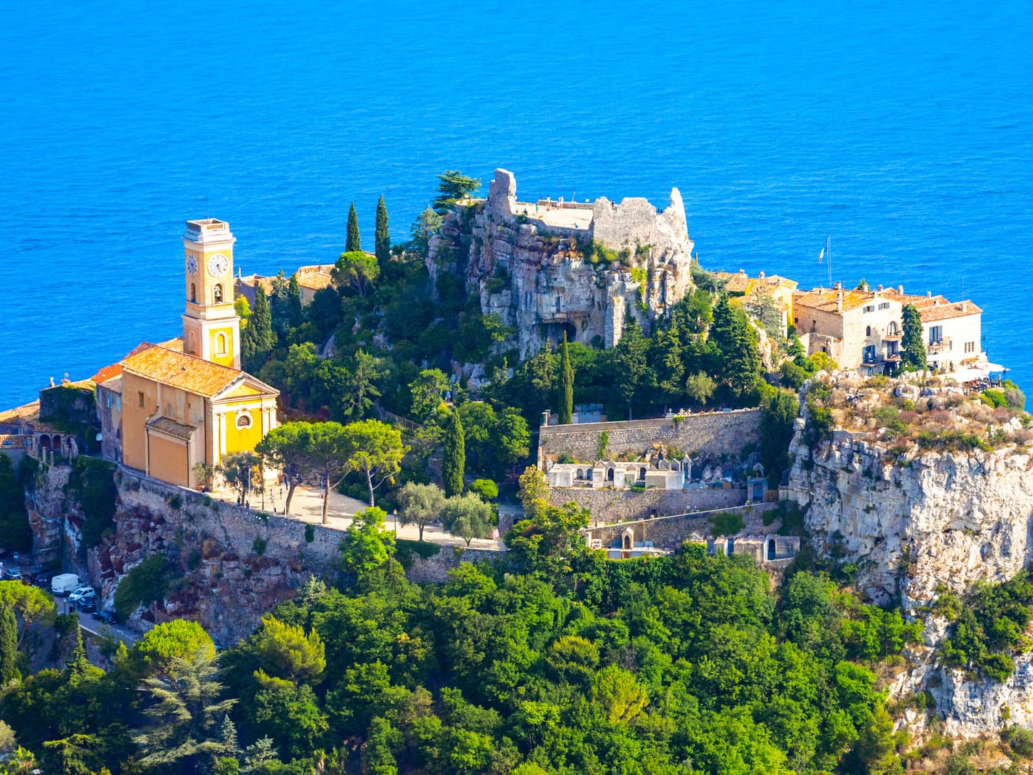  ASCEND TO THE ENCHANTING VILLAGE OF ÈZE  