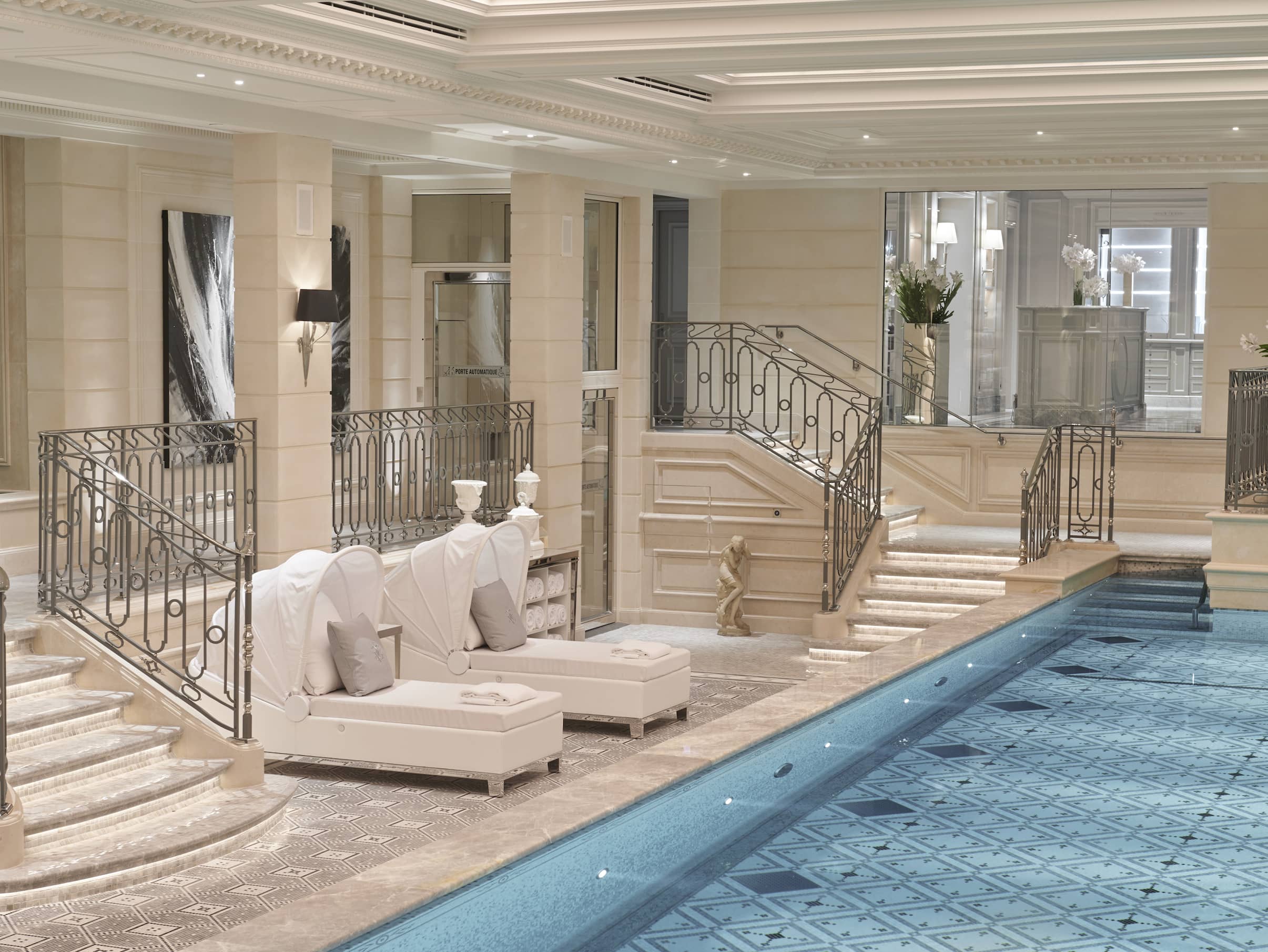  ESCAPE TO THE LUXURIOUS LE SPA  