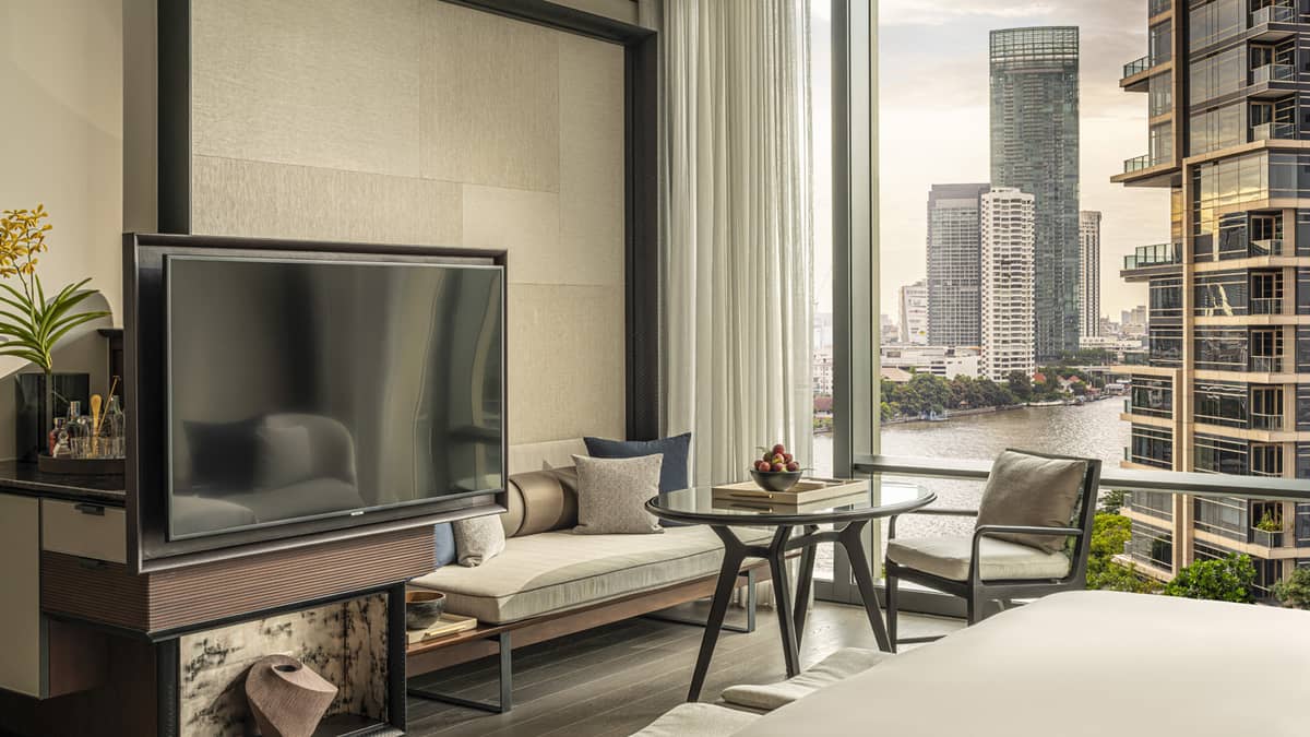 Deluxe River-View Room
