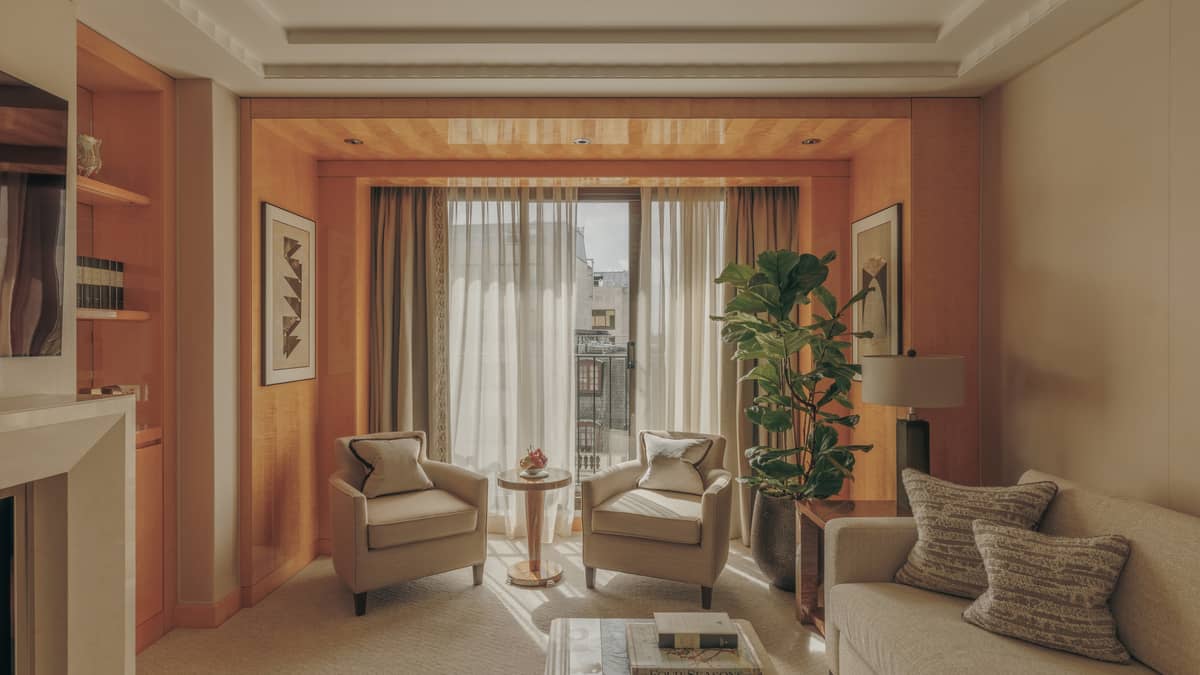 Deluxe Suite