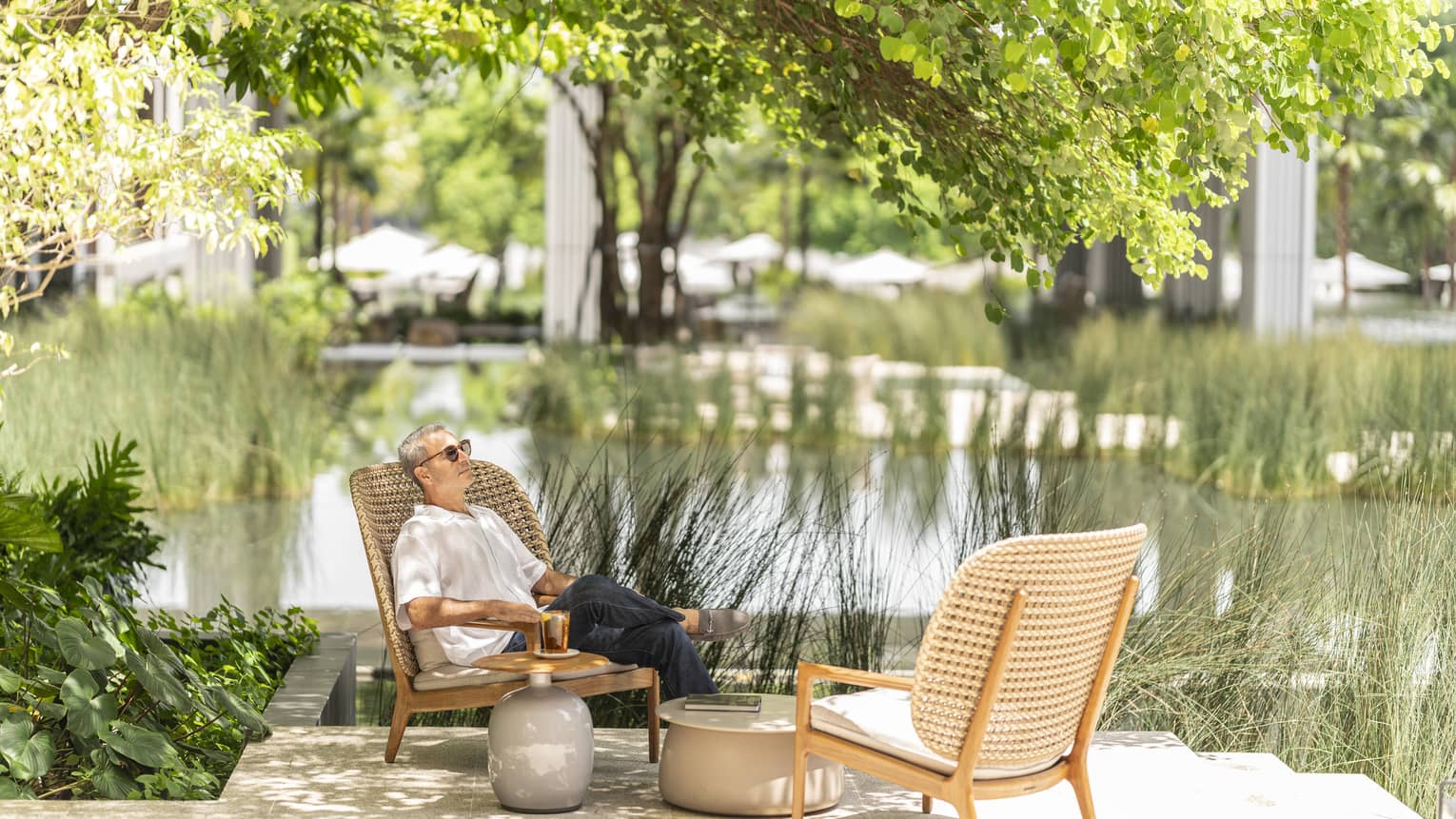 Four Seasons Hotel Bangkok at Chao Phraya River team activity