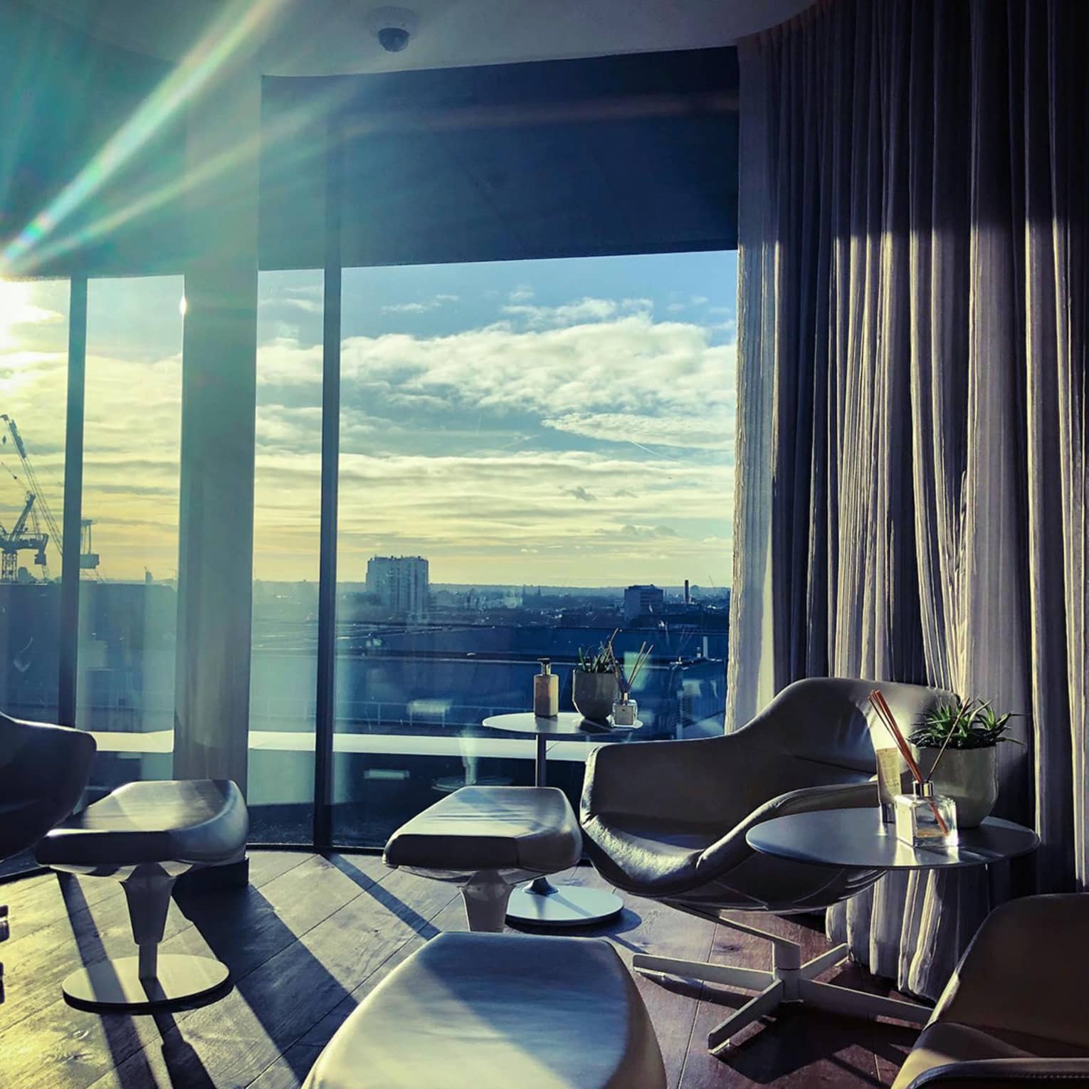 Luxury London Hotel Four Seasons London at Park Lane