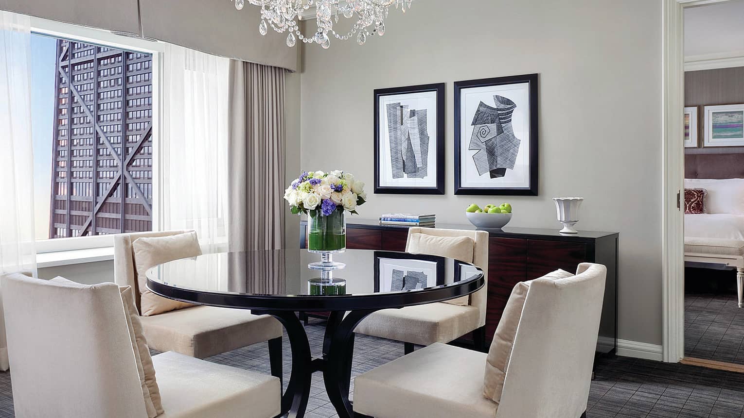 Deluxe One-Bedroom Suite | Chicago Suites | Four Seasons ...