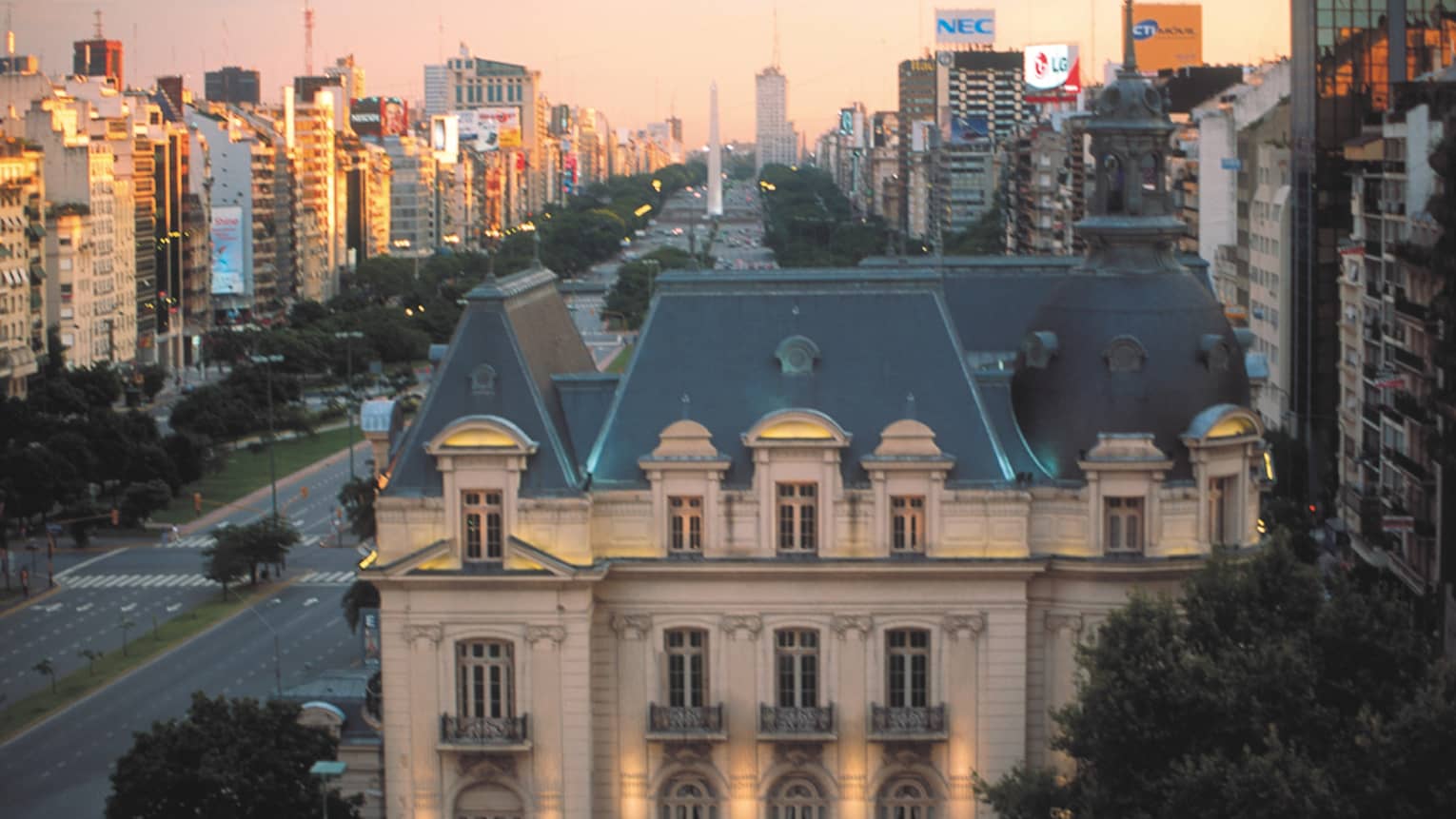 View of surrounding neighbourhood. Hotel Mansion in foreground.