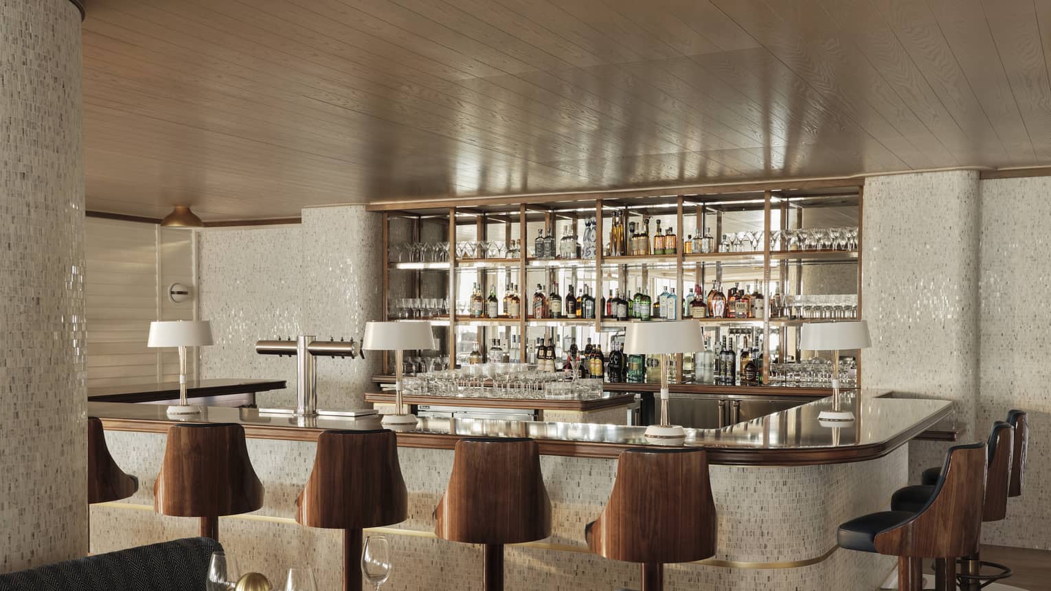 Evelyn's Bar