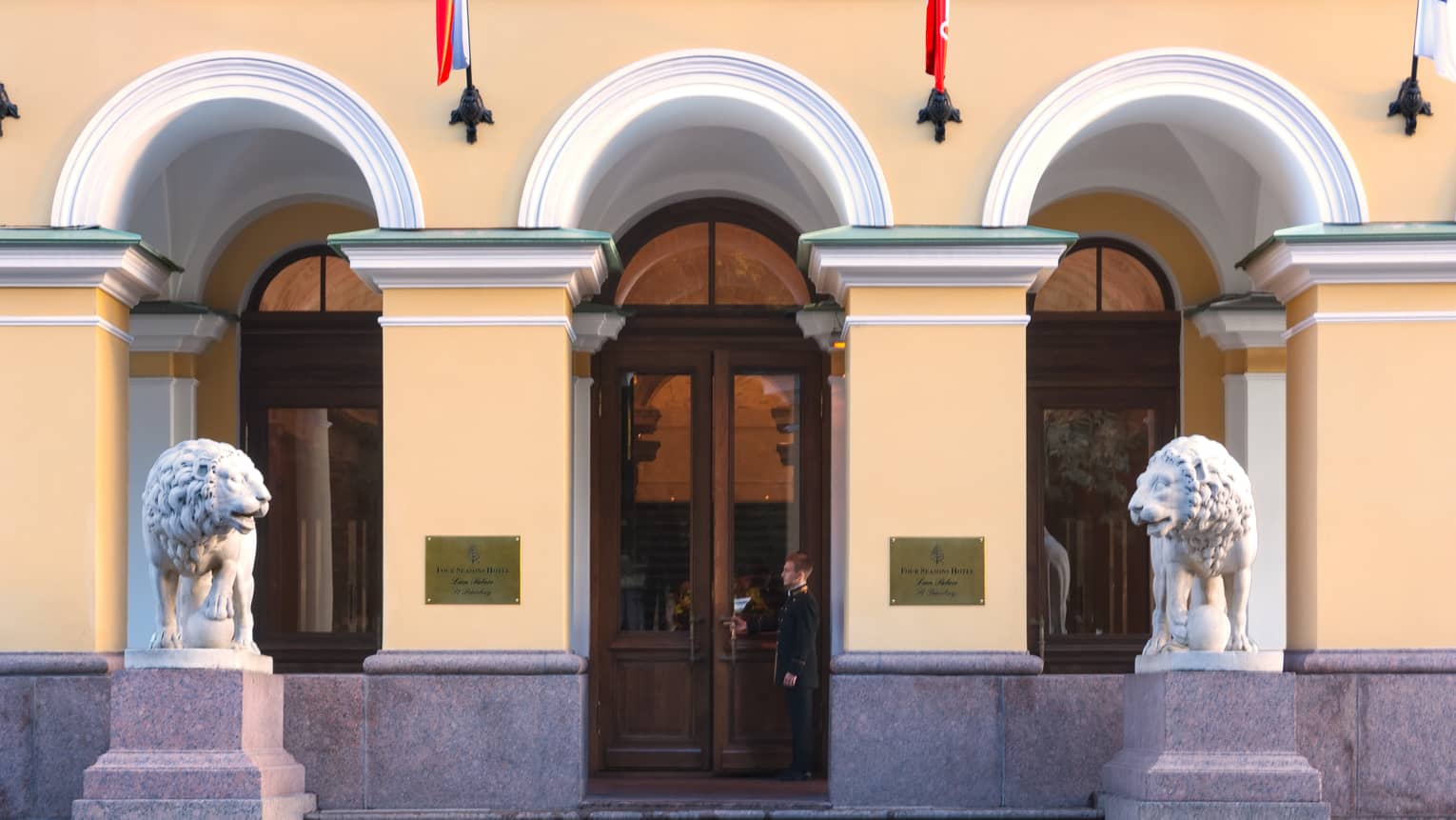 St. Petersburg Hotel Russia | Luxury Hotel | Four Seasons ...