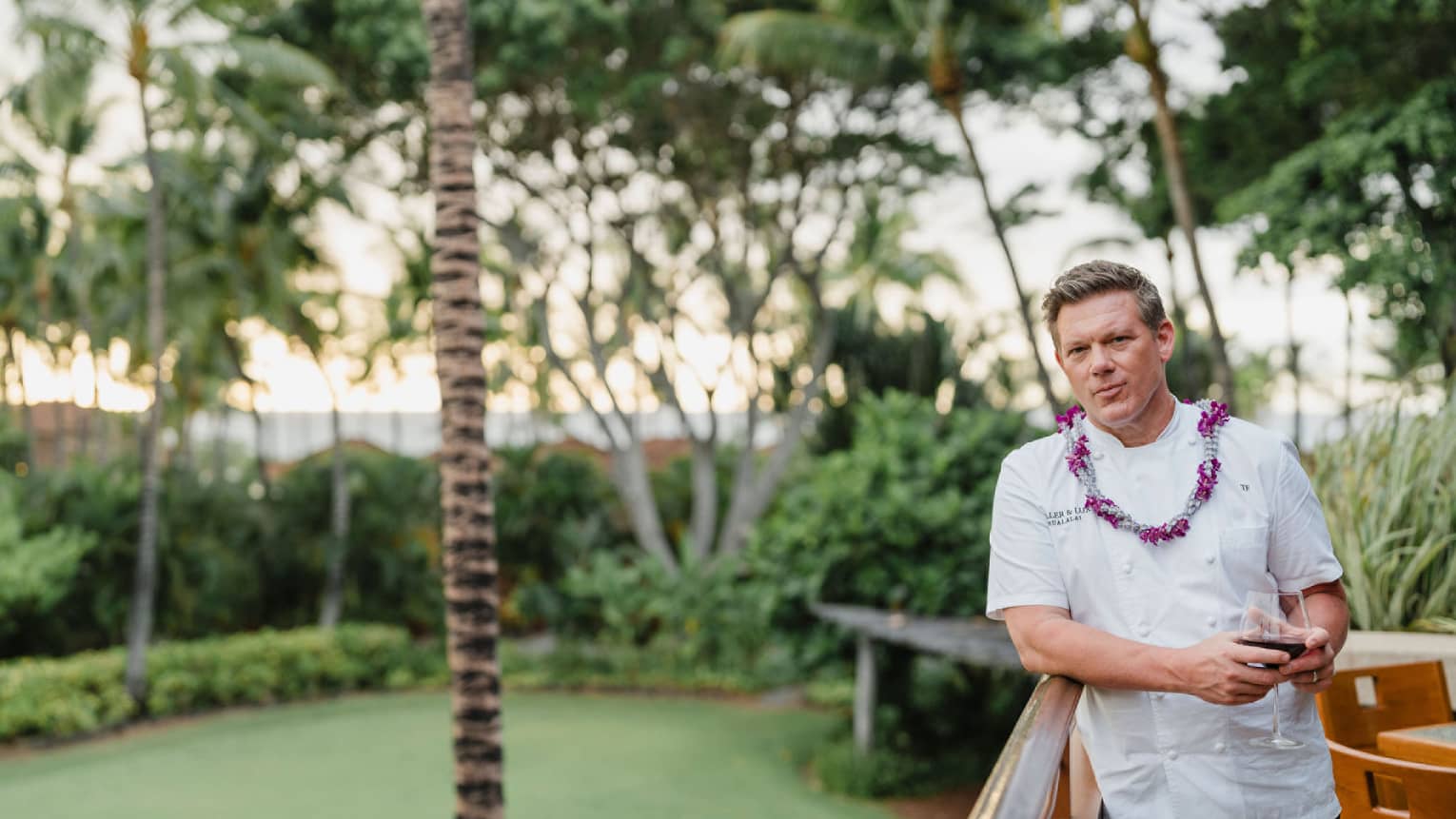 Chef Tyler Florence, tropical background