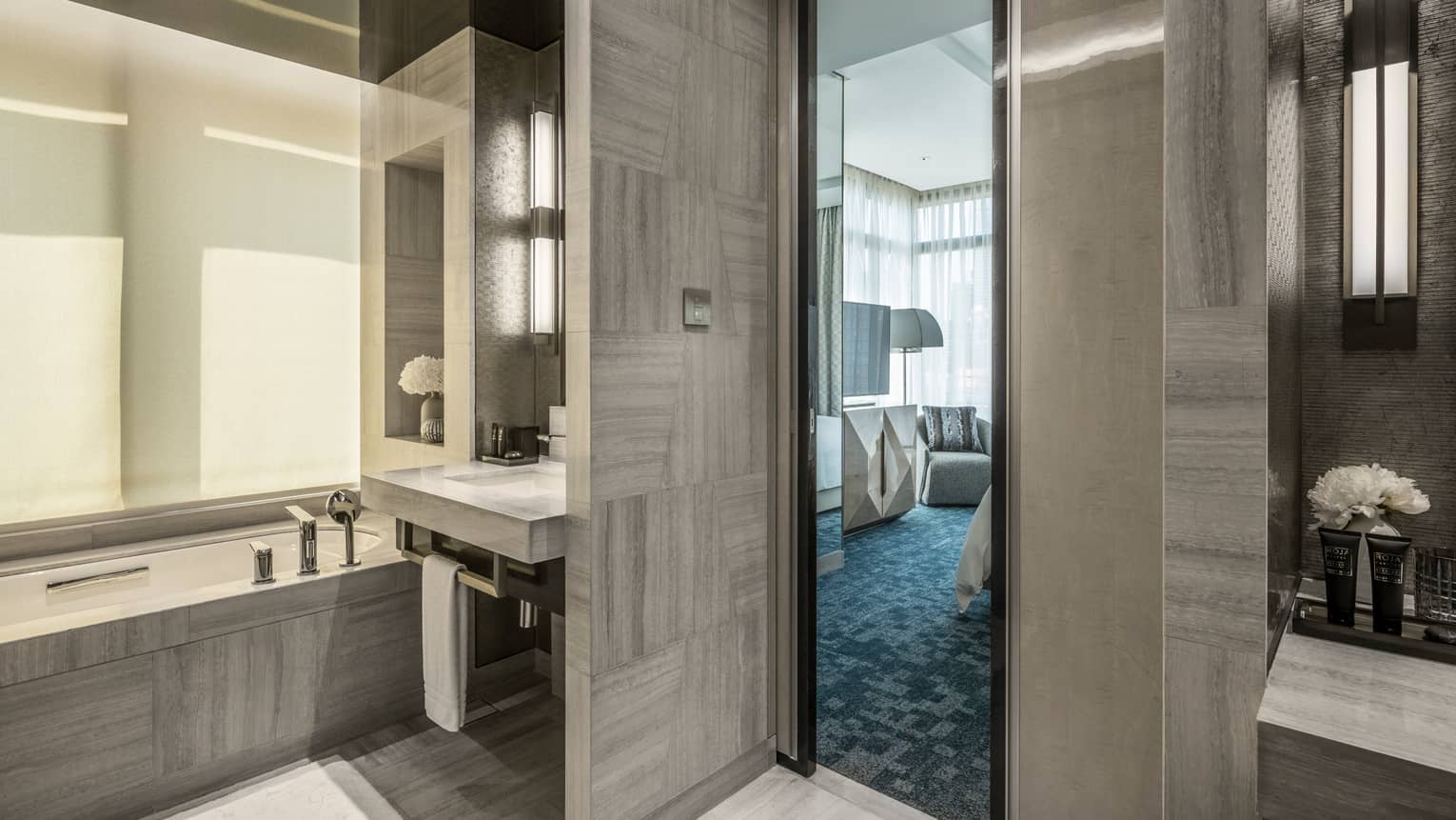 Park View Junior Suite Bathroom