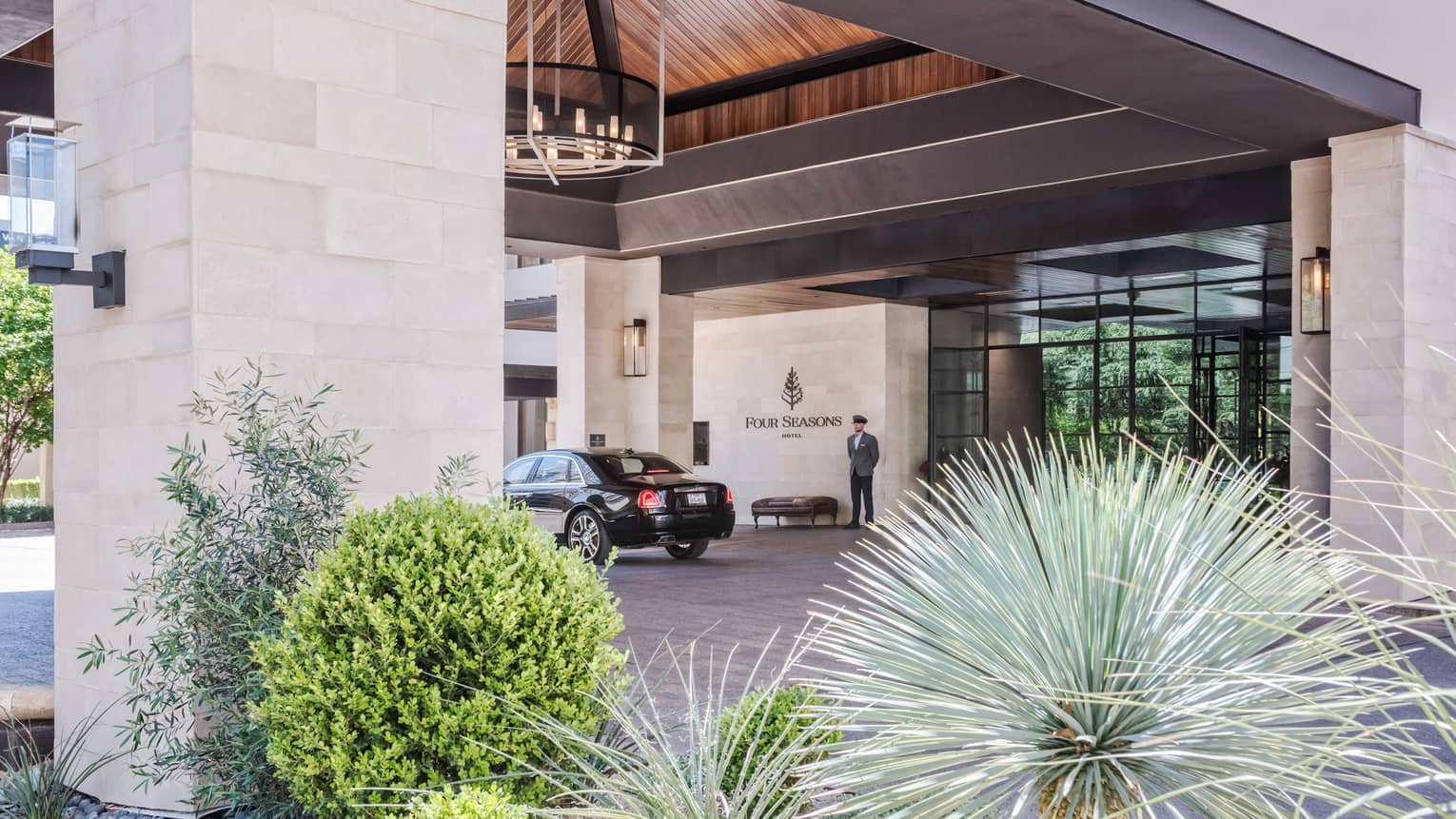 Luxury Downtown Austin Hotel | Four Seasons Hotel Austin