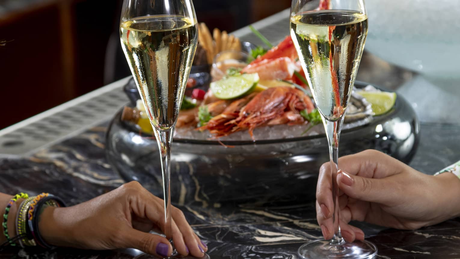 Istanbul Restaurants Bars Fine Dining Four Seasons At Bosphorus
