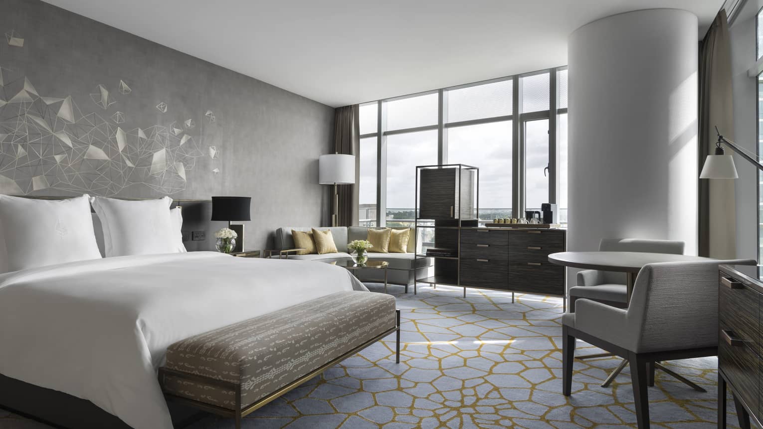 Bengaluru Luxury Hotel Four Seasons Bengaluru at Embassy ONE