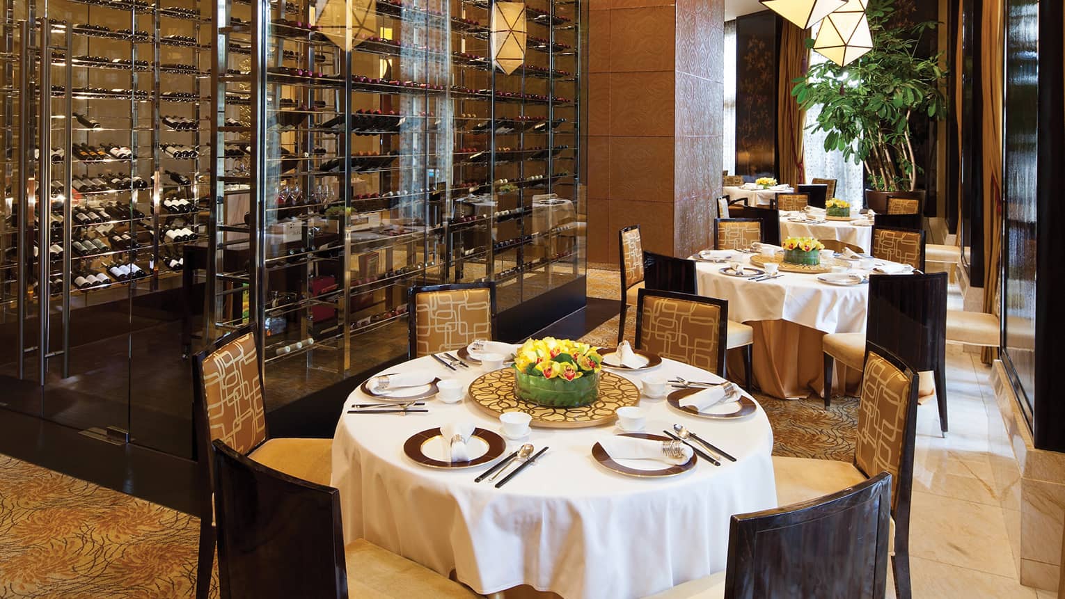Macao Restaurants Bars On Cotai Strip Four Seasons Hotel Macao