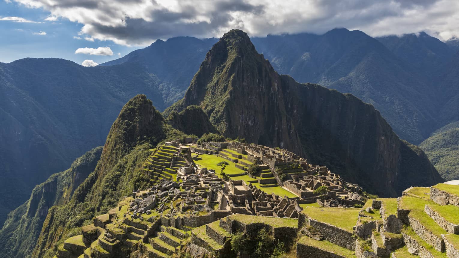 Ancient Incan remains on mountaintop in Peru