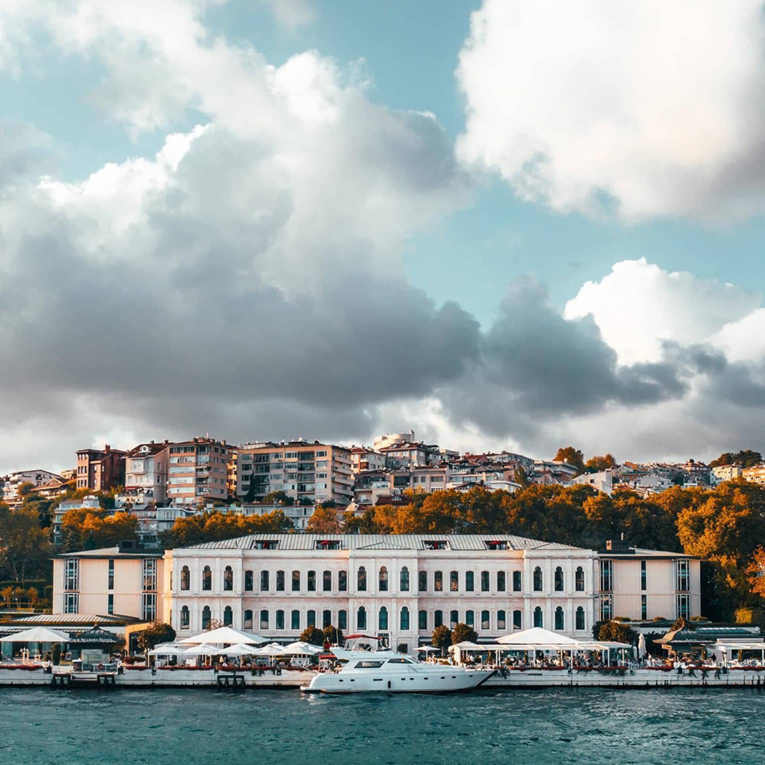 Bosphorus Istanbul Luxury Hotel Four Seasons At The Bosphorus