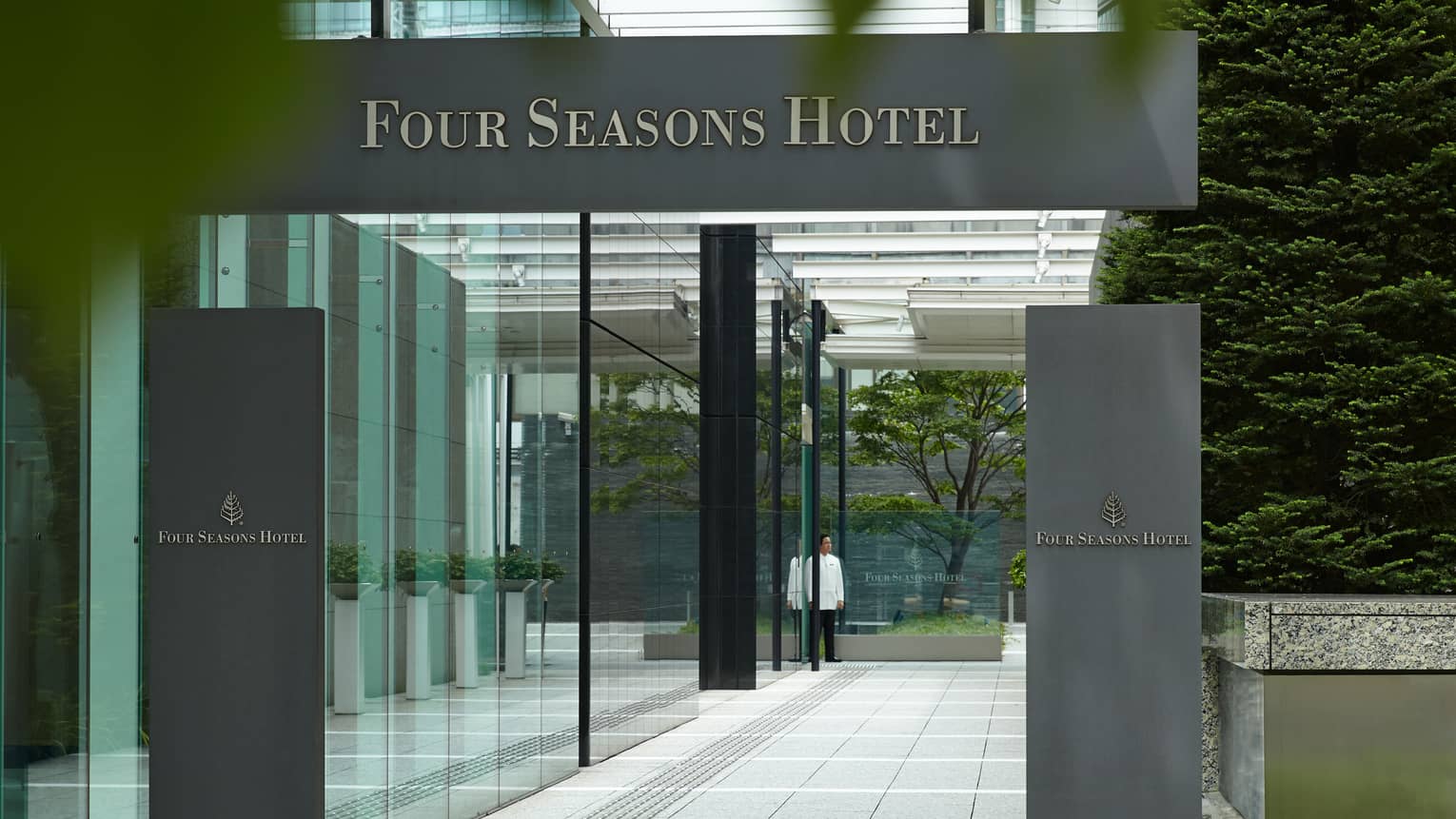 Tokyo Luxury Hotels Marunouchi Boutique Hotel Four Seasons - 