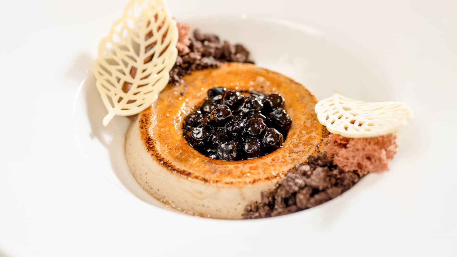 Cookies and Cr�me dessert ?�Bubble Tea Cream Brul�e, Oreo Cookie Crumbs, Chocolate Brittle, Sponge, Tea Pearls