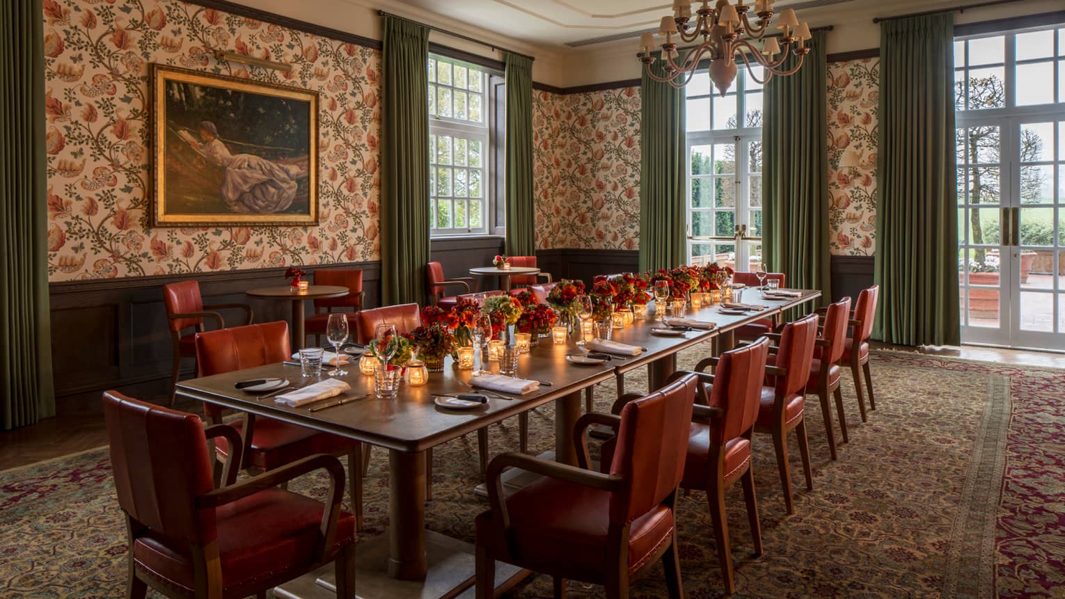 Hampshire Fine Dining Restaurants, Bar & Tea Lounge Four Seasons