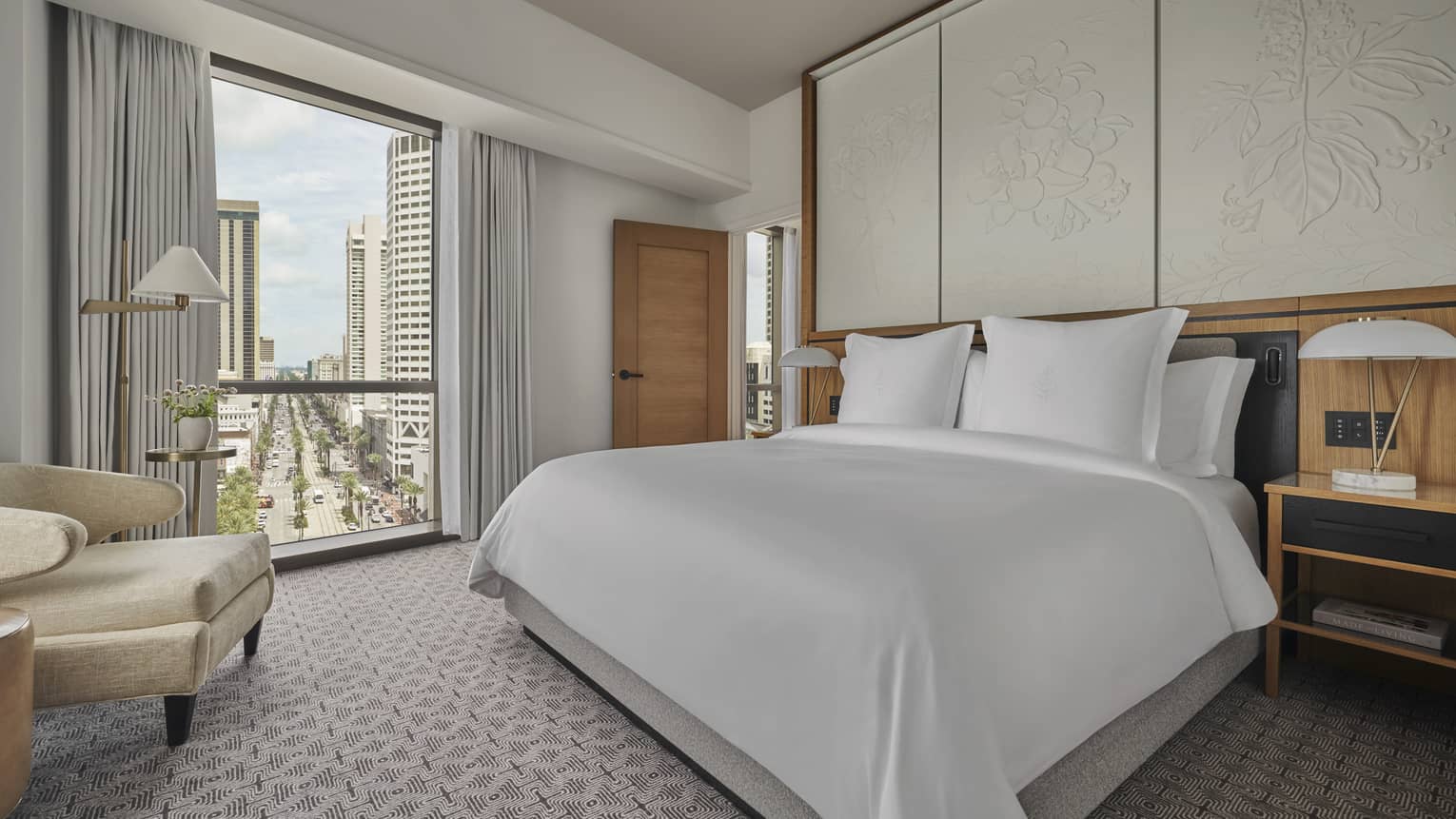 Executive Suite - River View