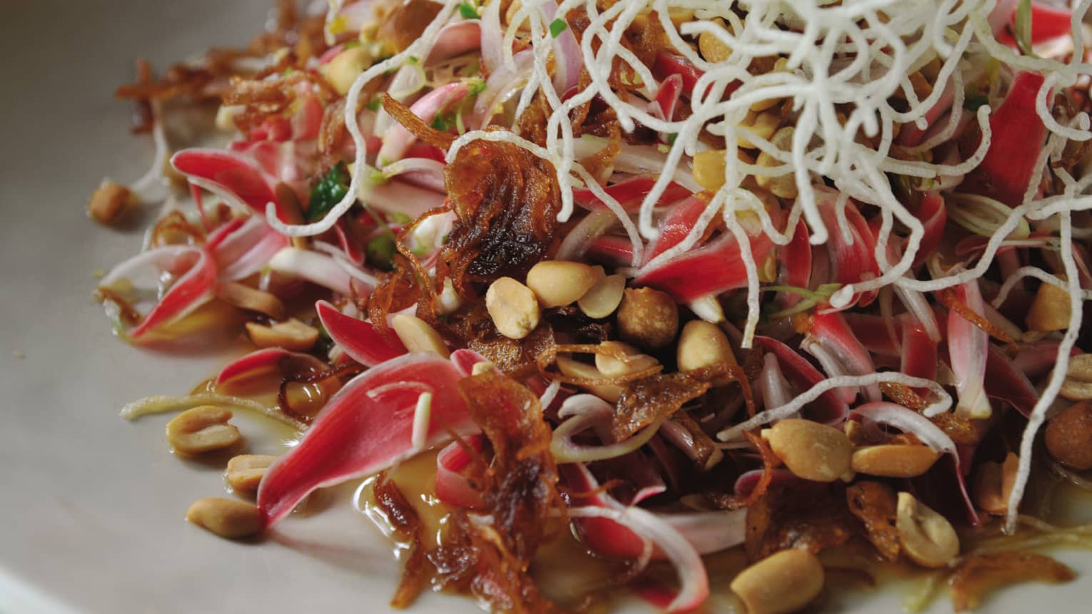 Som Tam Pu Nim deep-fried soft-shell crab mixed with papaya, peanuts