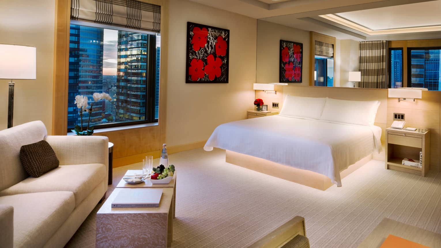 Luxury Hotel Suites NYC | Deluxe Rooms | Four Seasons New York