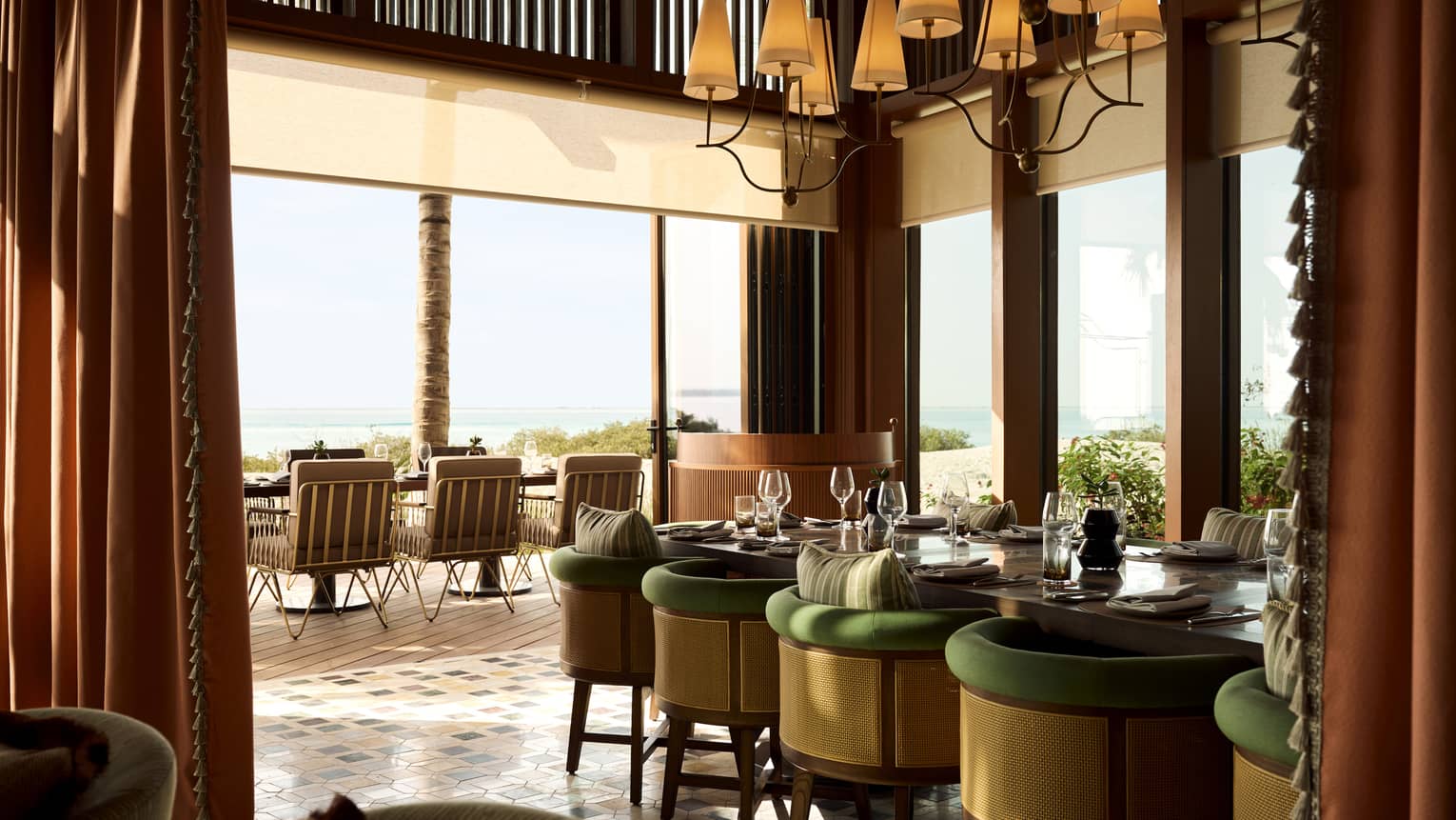 Contemporary indoor-outdoor restaurant with sea view