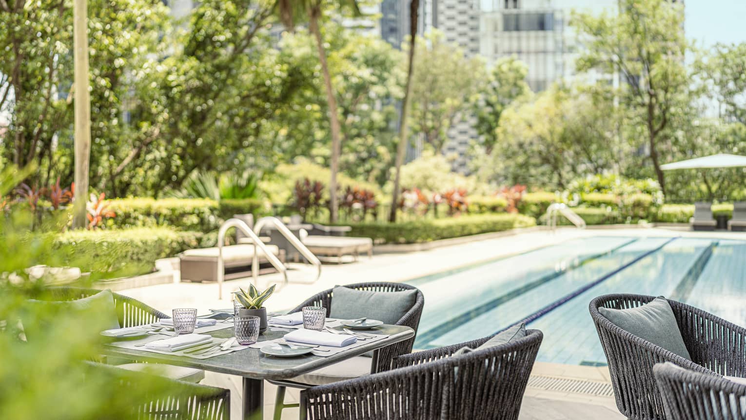 Executive Club Pool