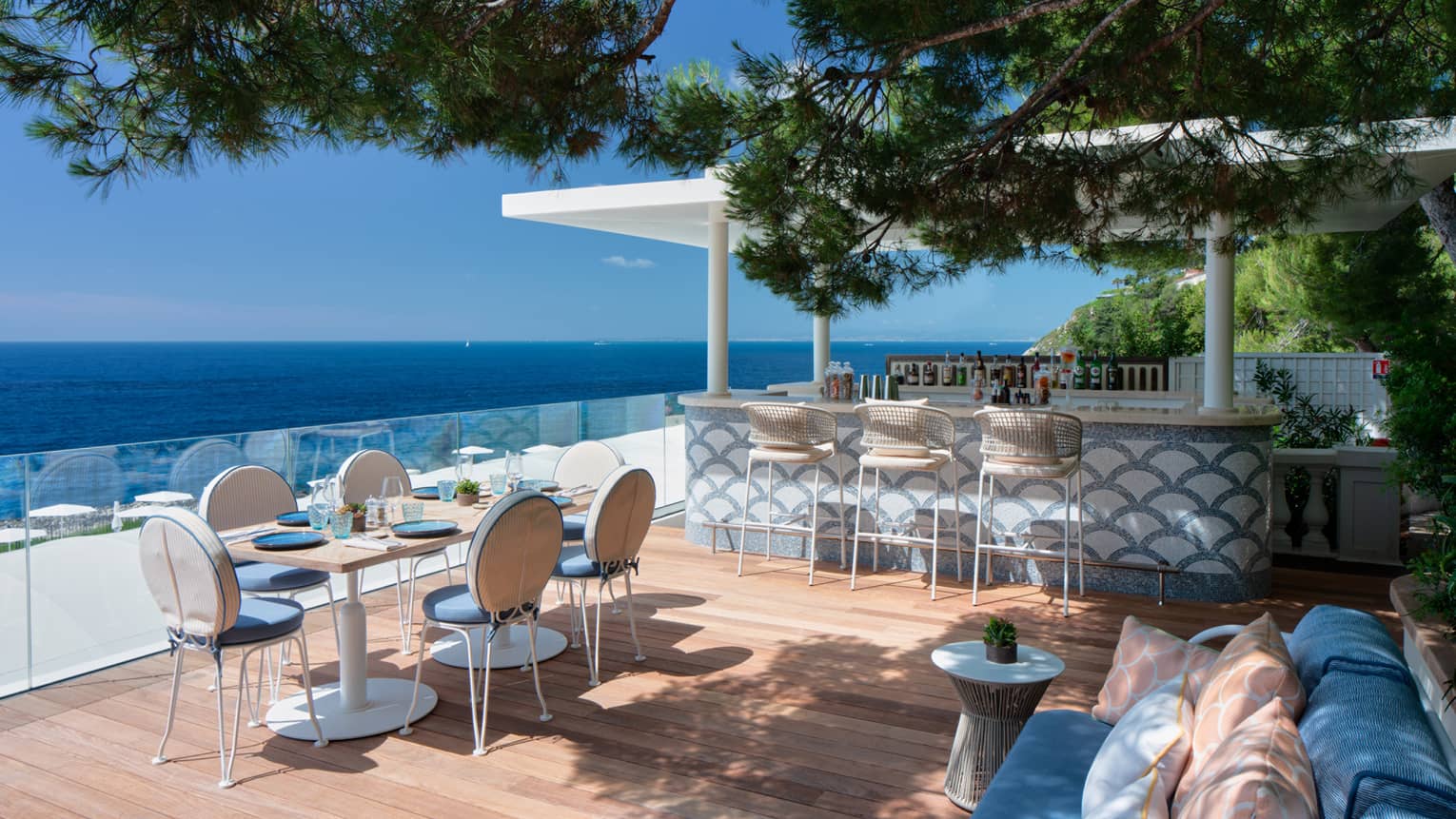 Sea View Restaurant in Saint-Jean-Cap-Ferrat