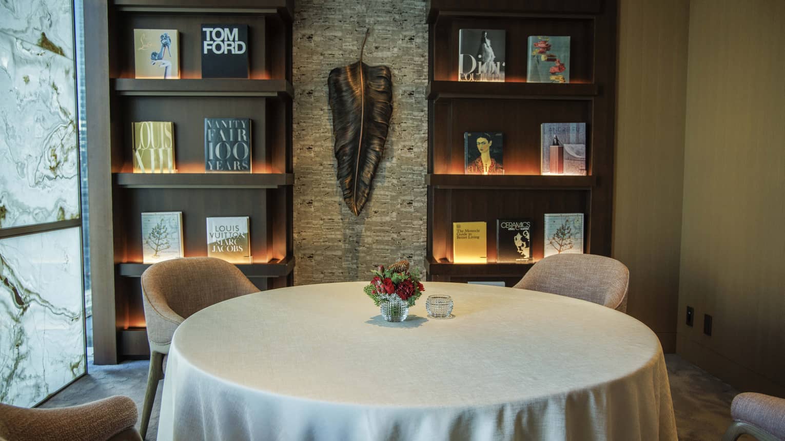 Fine dining setting with contemporary design
